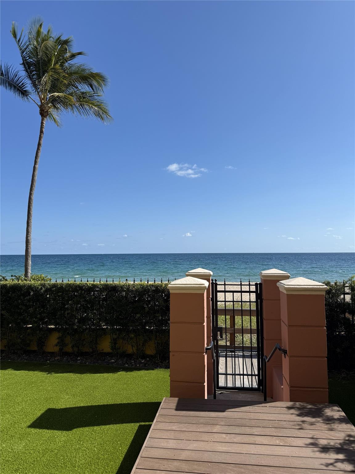 The Palms Townhouse Condo - Residential