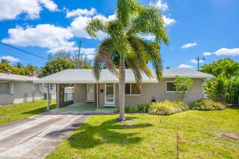 Photo of 3940 NE 13th Avenue, Oakland Park, FL 33334 (MLS # B26020523)