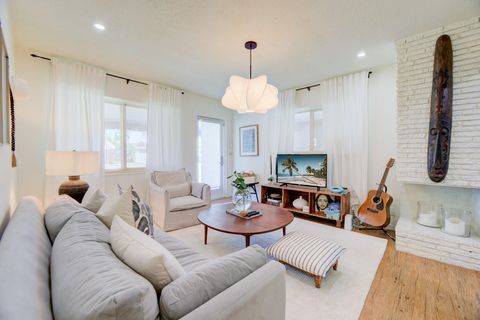 Tiny photo for 3940 NE 13th Avenue, Oakland Park, FL 33334 (MLS # B26020523)