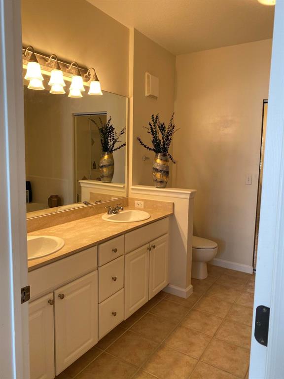 SOMERSET AT ABACOA CONDO - Residential