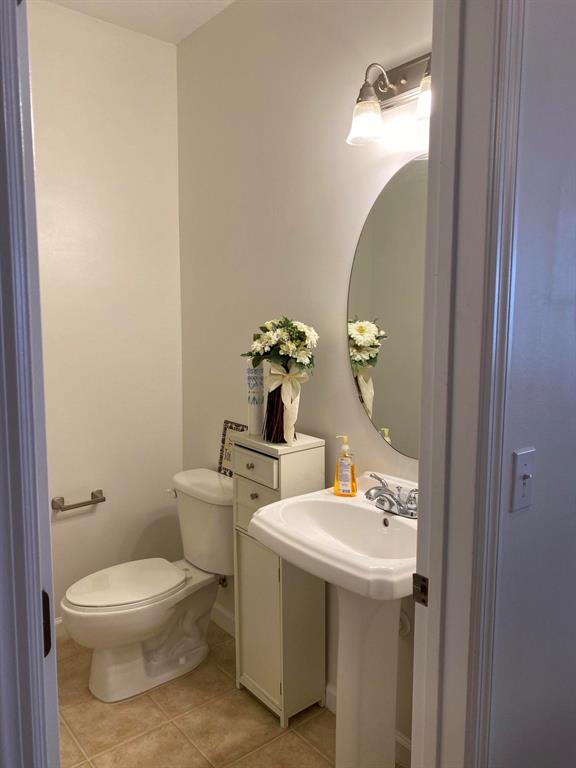 SOMERSET AT ABACOA CONDO - Residential