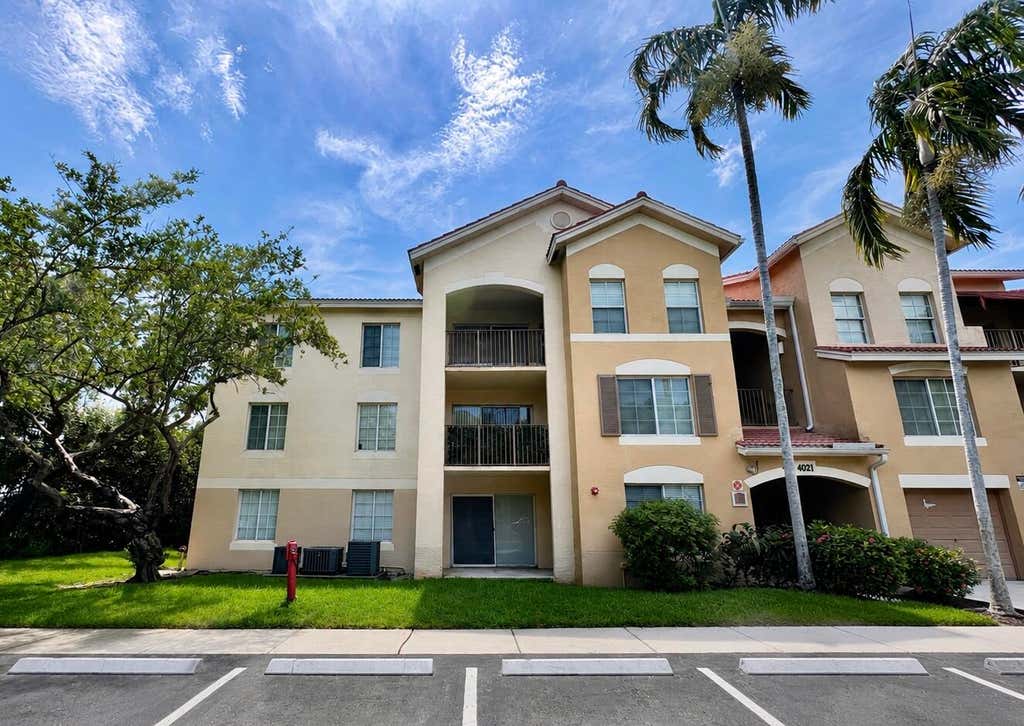 Photo of 4021 SAN MARINO Boulevard #202, West Palm Beach, FL 33409 (MLS # B26055202)