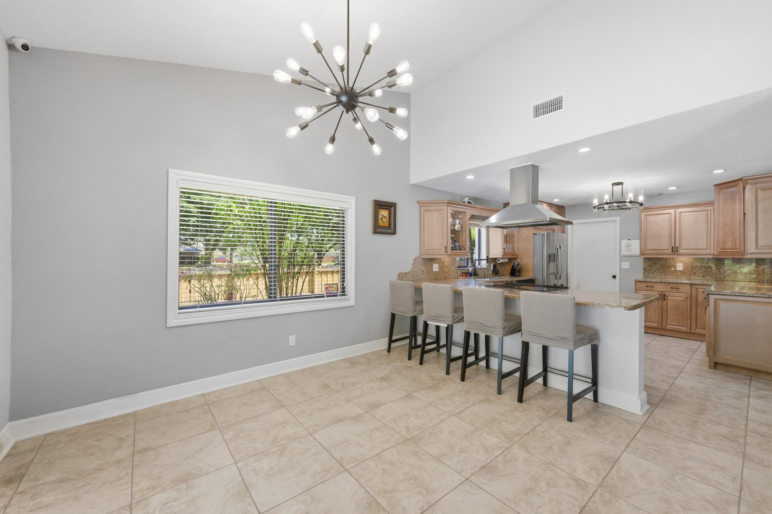 PEMBROKE LAKES SEC 6 - Residential