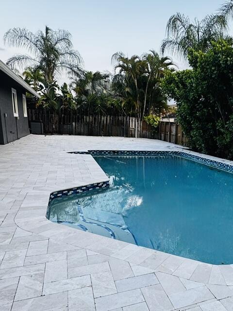 PEMBROKE LAKES SEC 6 - Residential