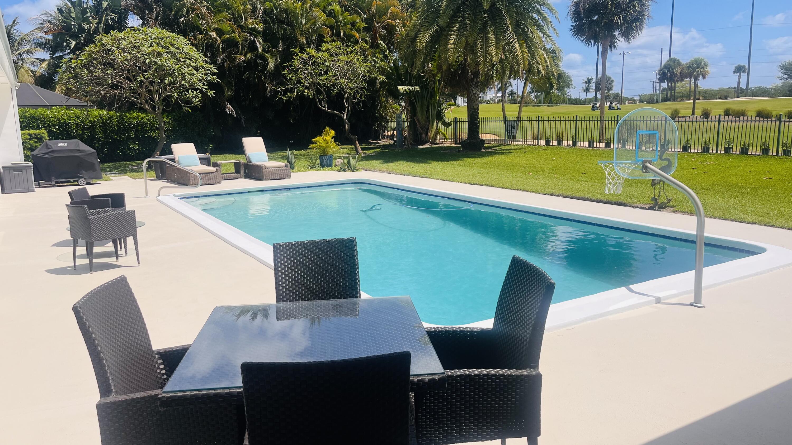 GOLF COURSE ADD TO VILLAGE OF NORTH PALM BEACH - Residential