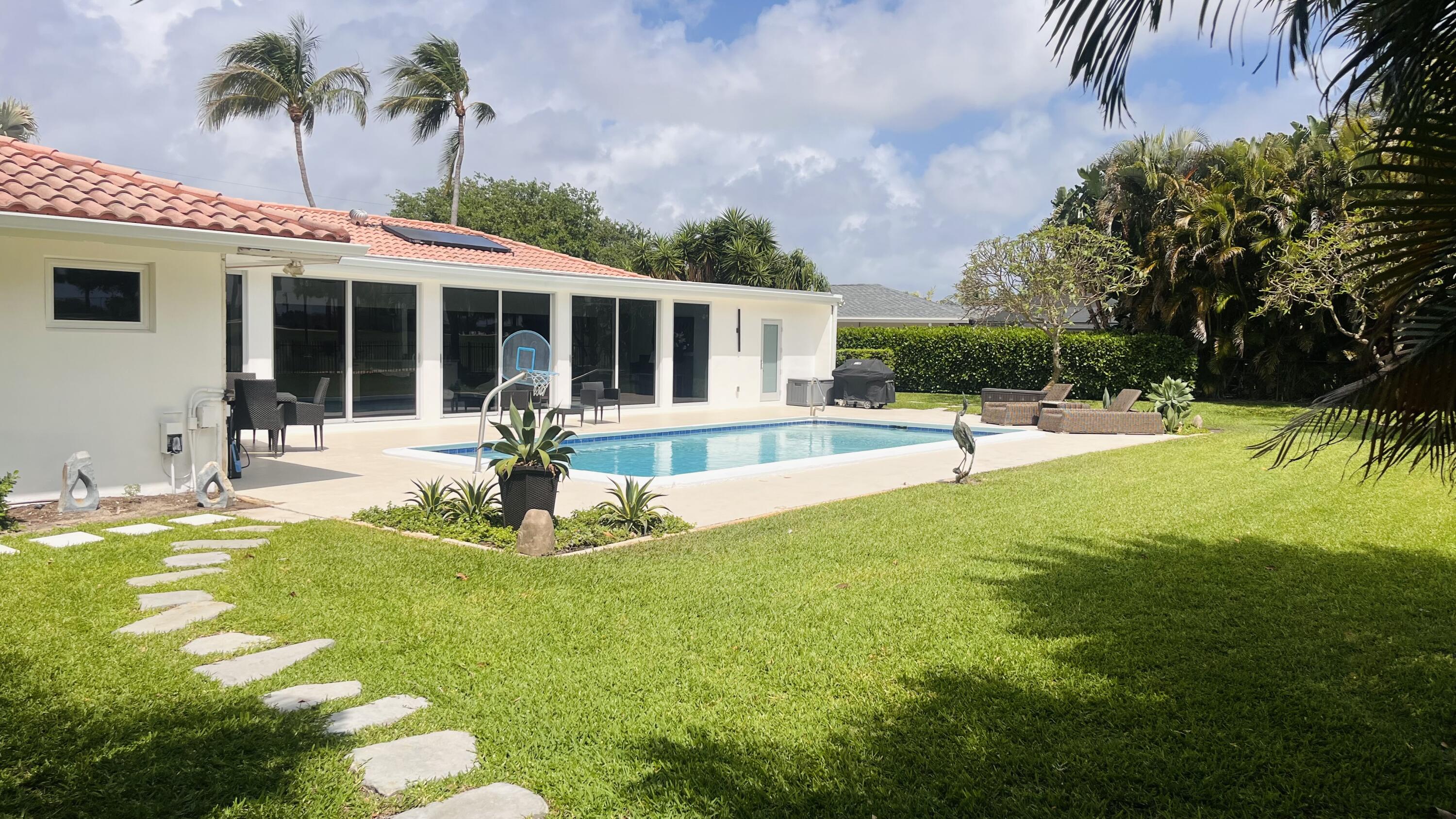 GOLF COURSE ADD TO VILLAGE OF NORTH PALM BEACH - Residential