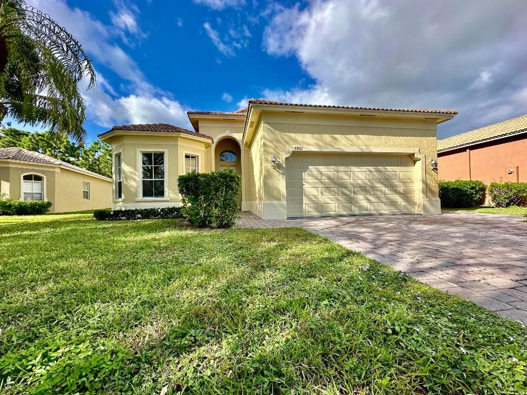 Photo of 5801 Spanish River Road, Fort Pierce, FL 34951 (MLS # R10932936)