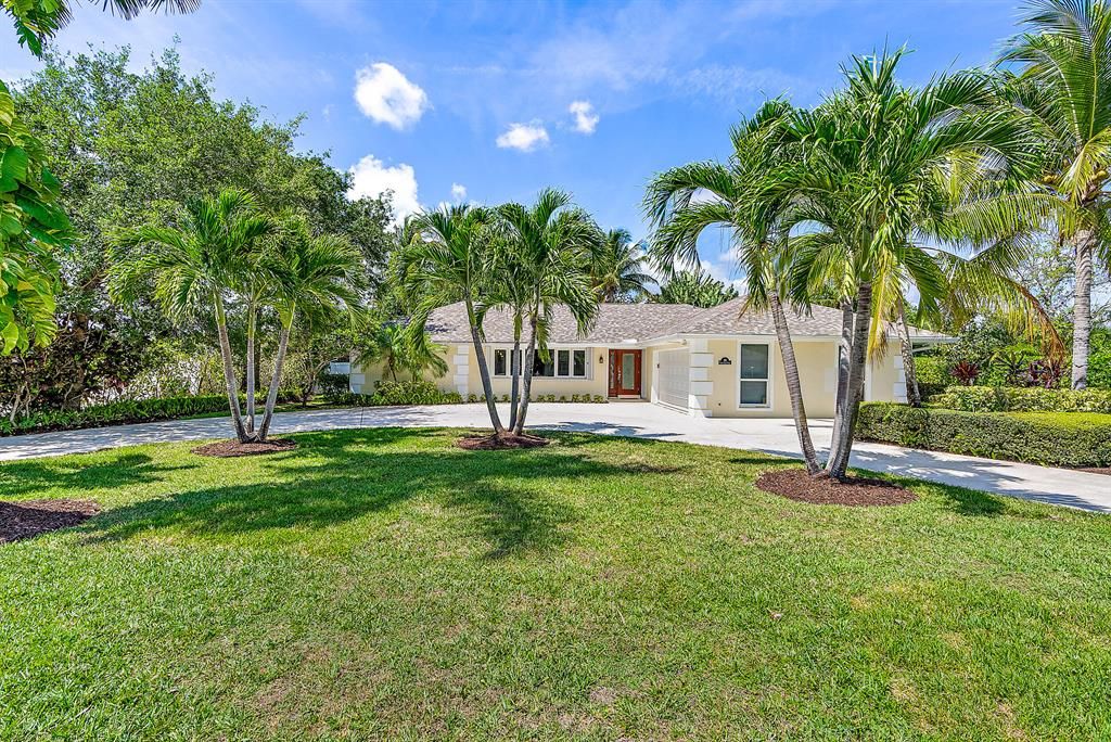 Photo of 99 Yacht Club Place, Tequesta, FL 33469 (MLS # R10881371)