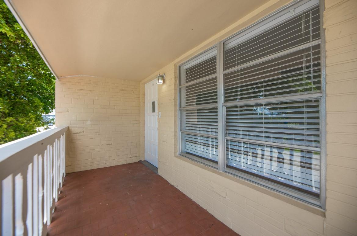 1033 NW 30th Ct 6