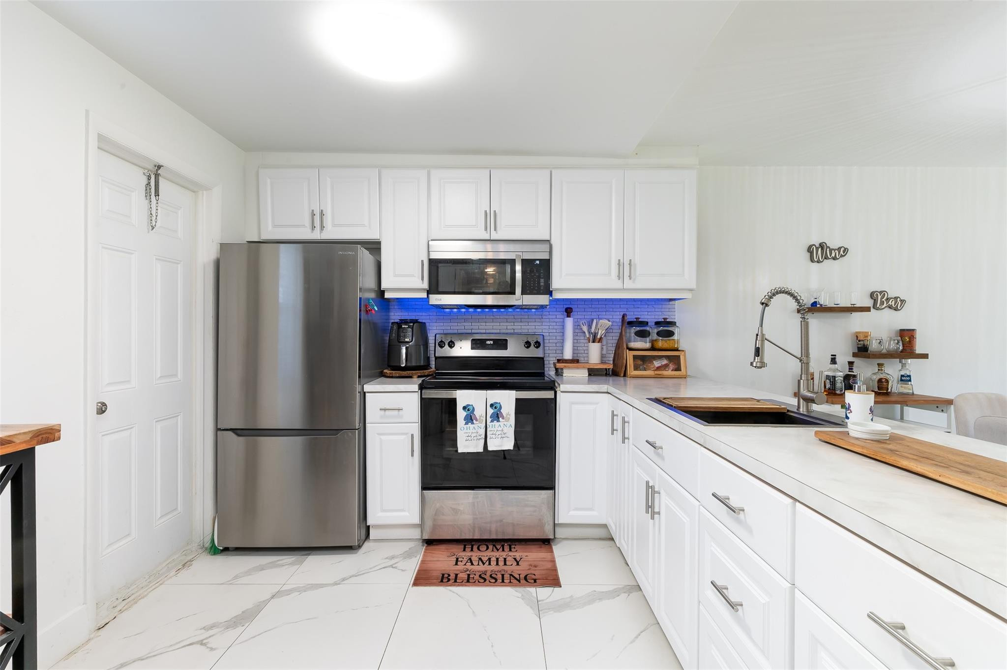 600 NE 2nd Street 105