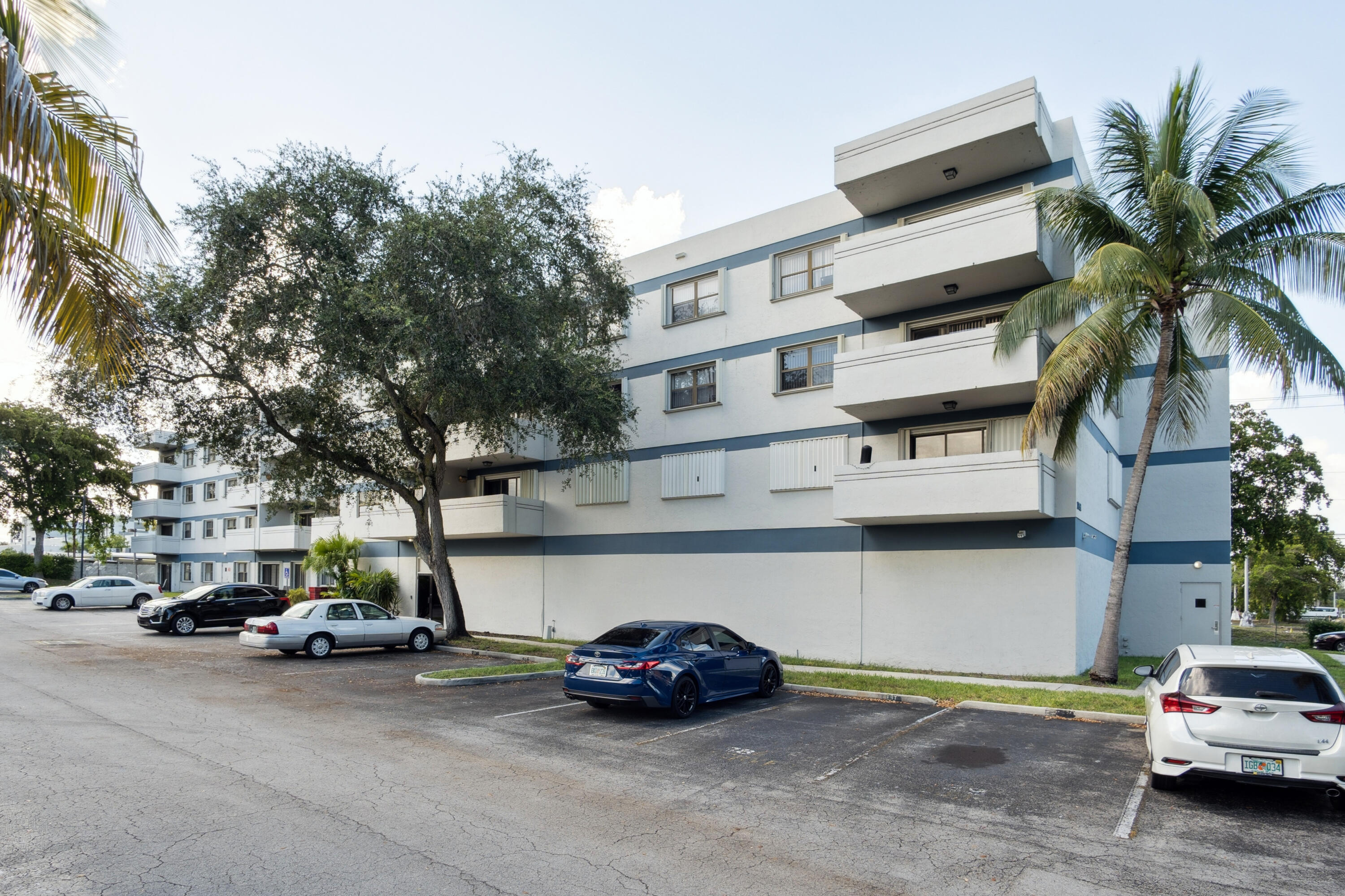 BAPTIST TOWERS CONDO - Residential