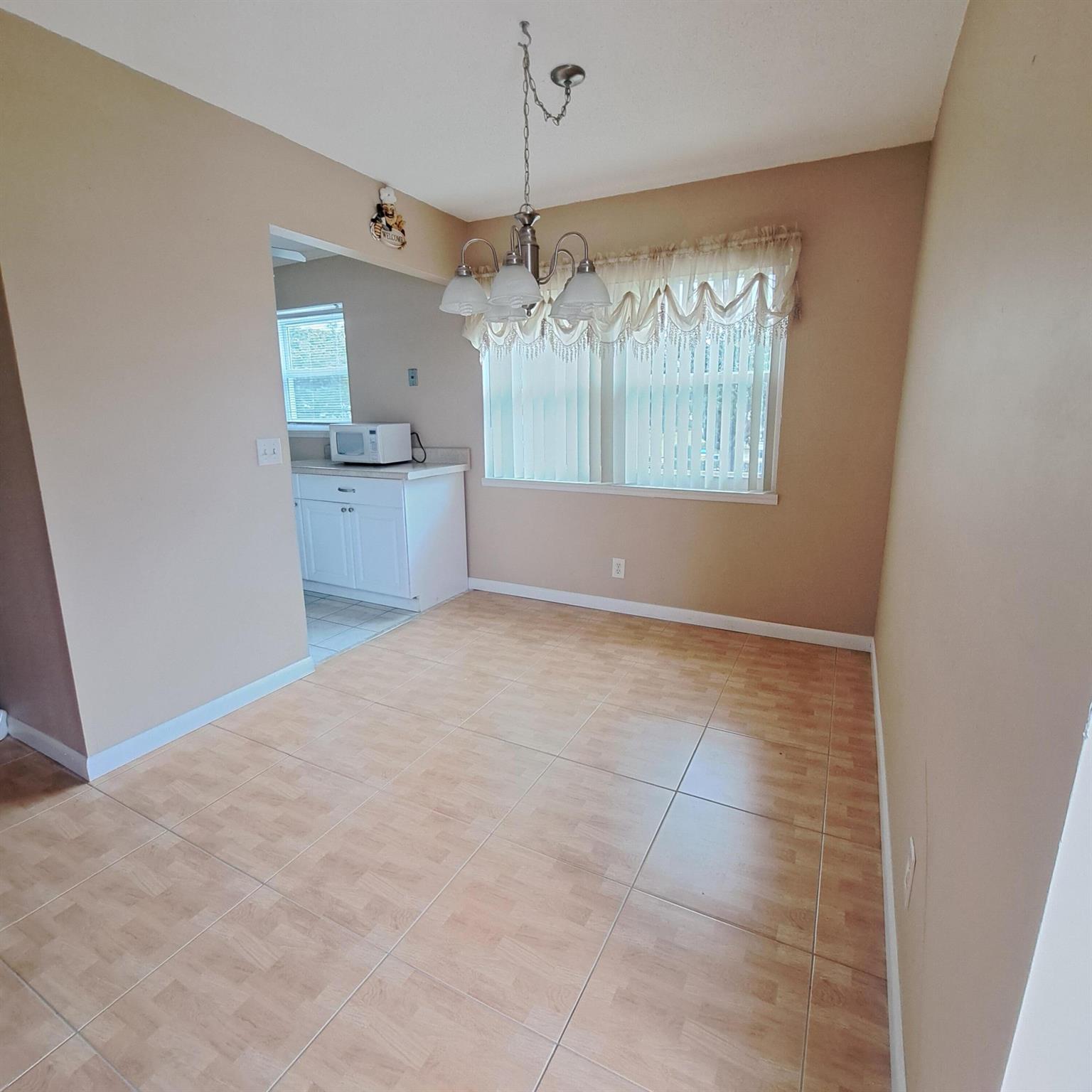 CAMBRIDGE CONDOS - Residential