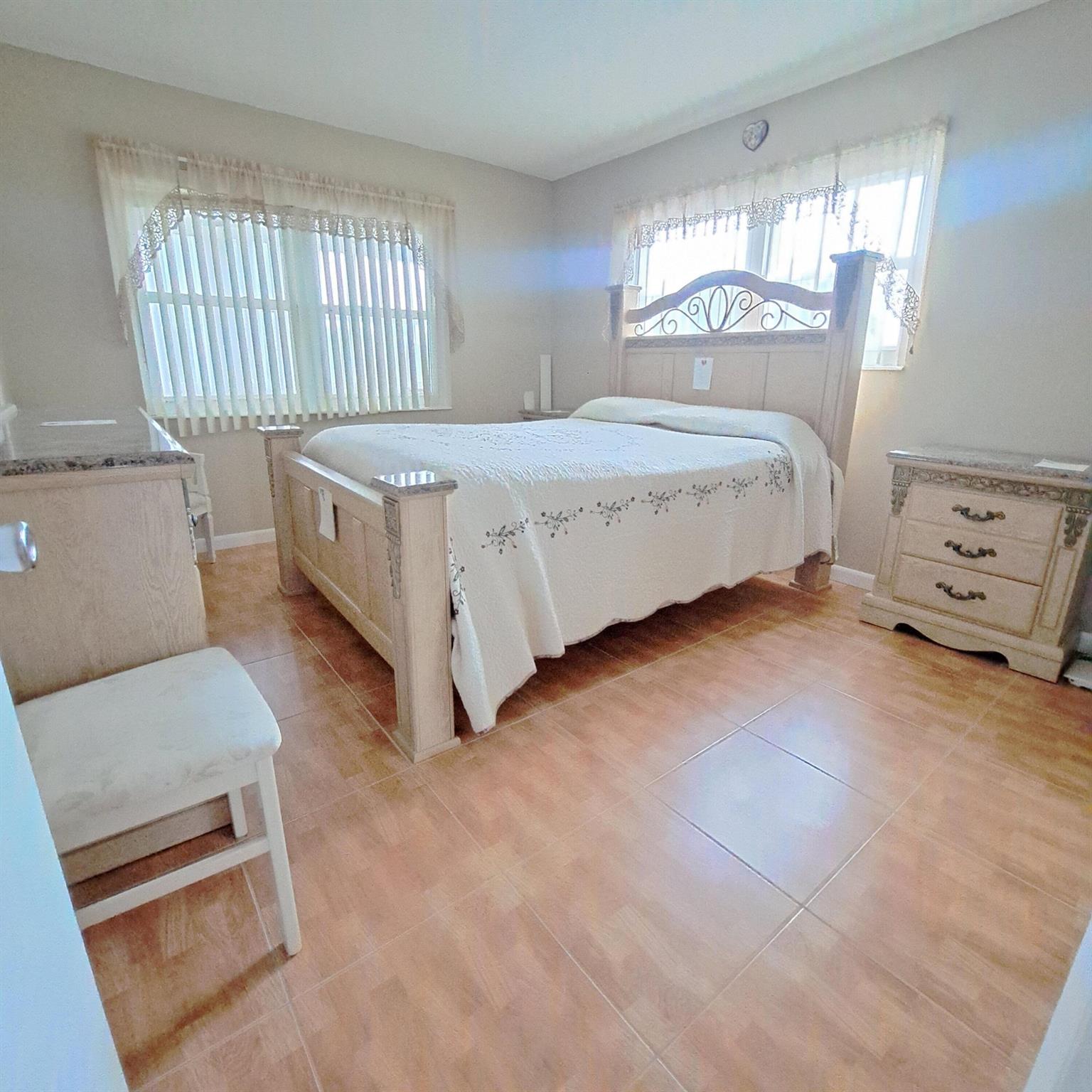 CAMBRIDGE CONDOS - Residential