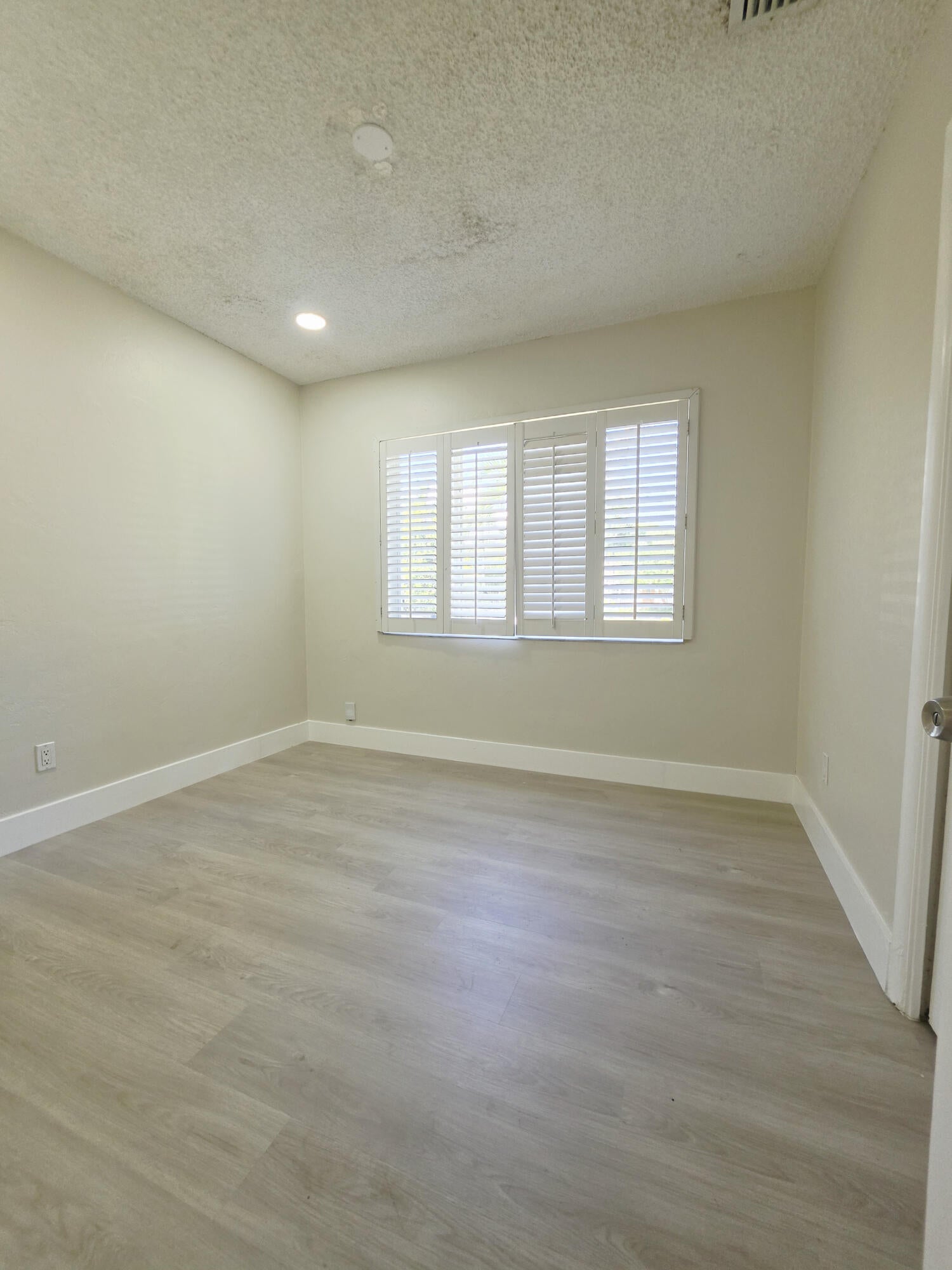 1432 NE 27th Street