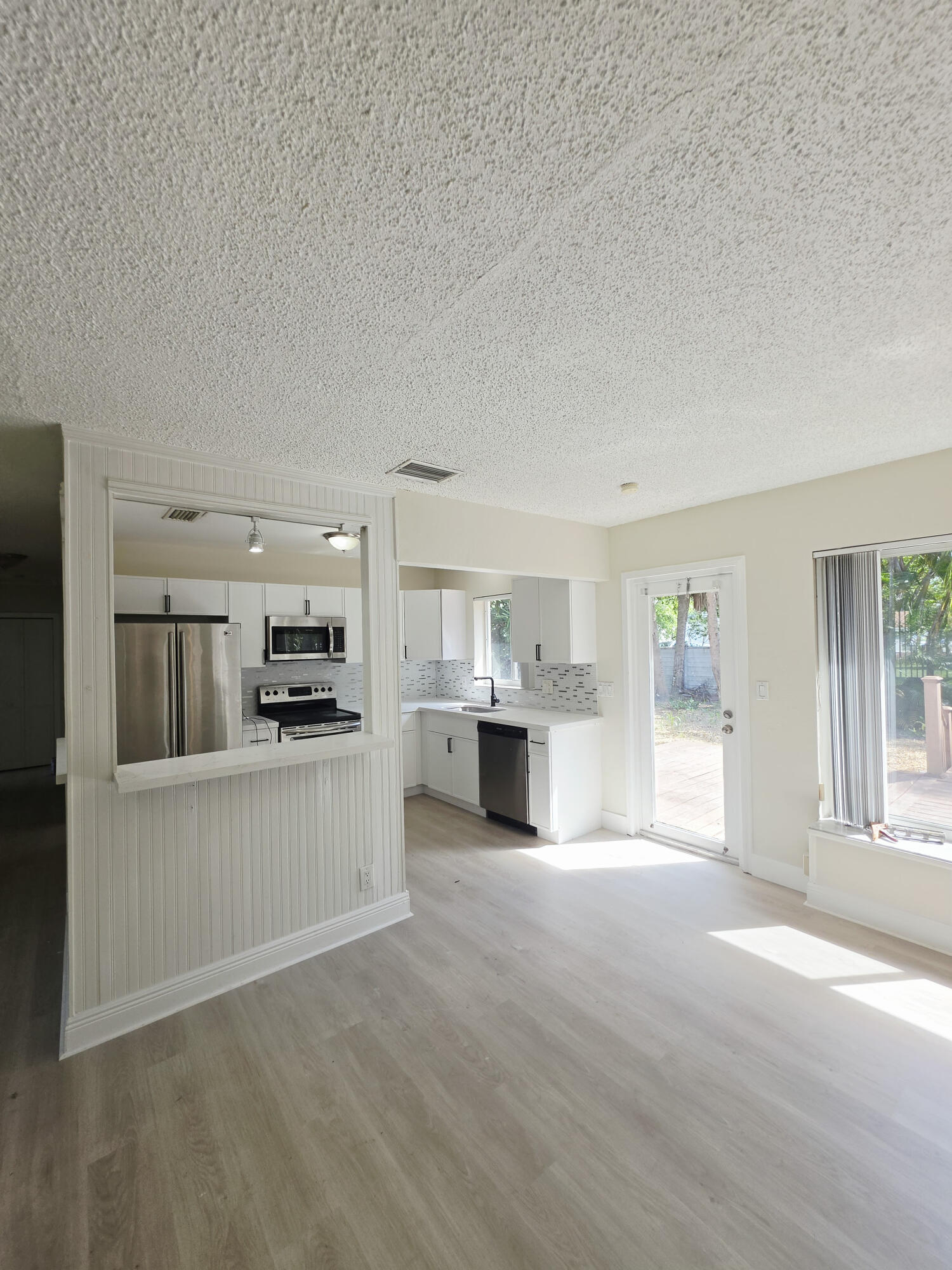1432 NE 27th Street