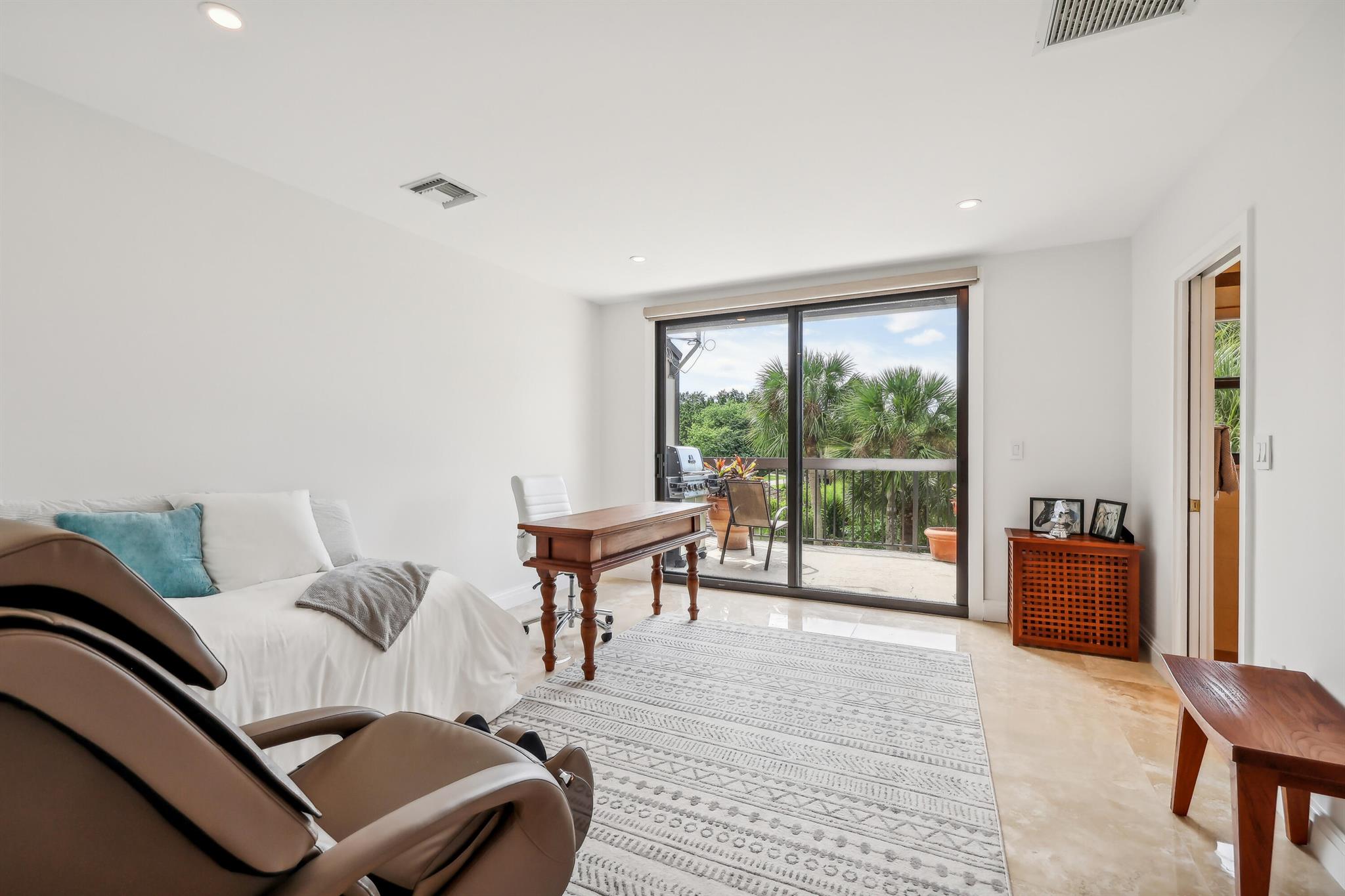 POLO ISLAND CONDO - Residential Lease