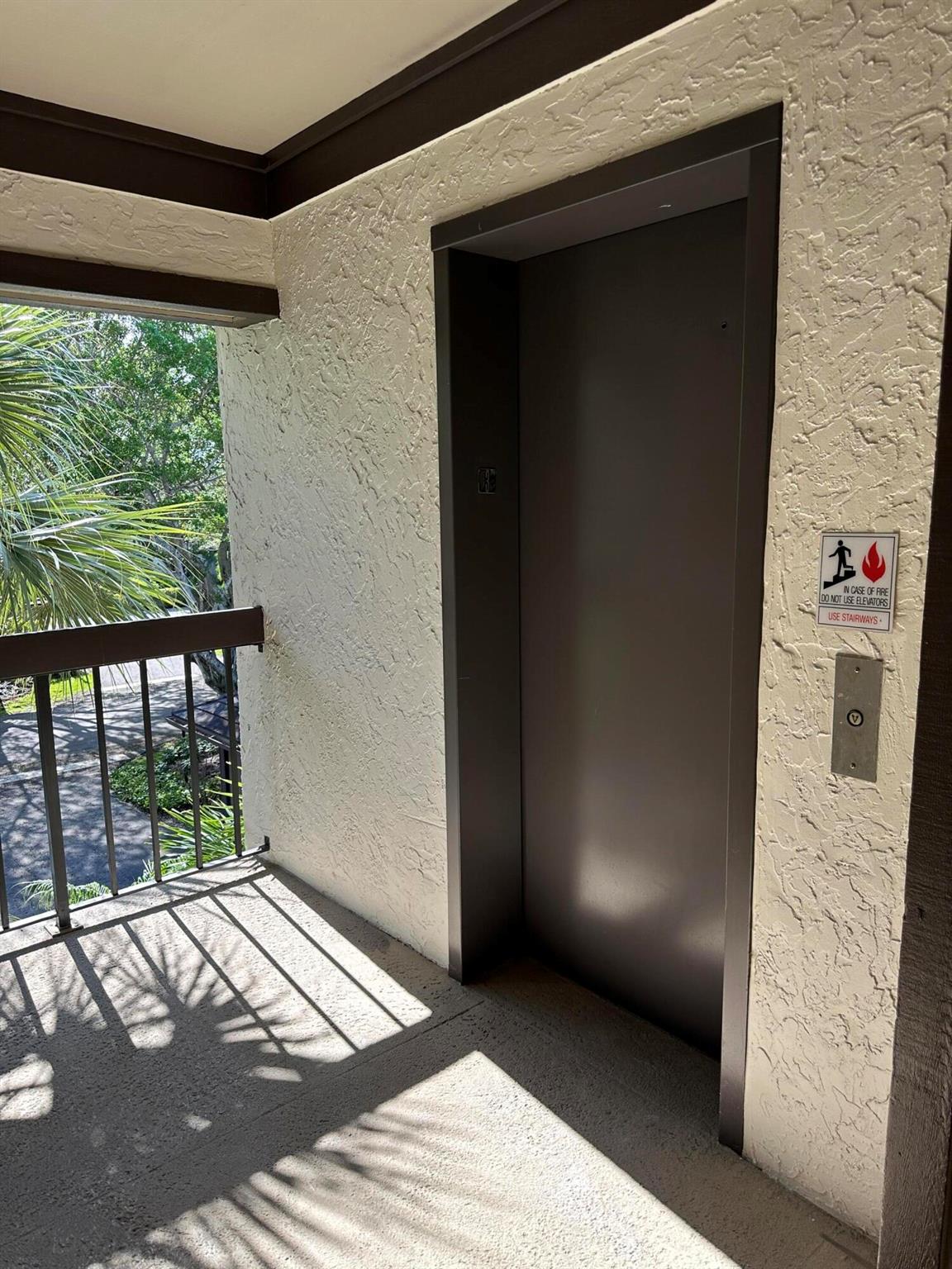 POLO ISLAND CONDO - Residential Lease