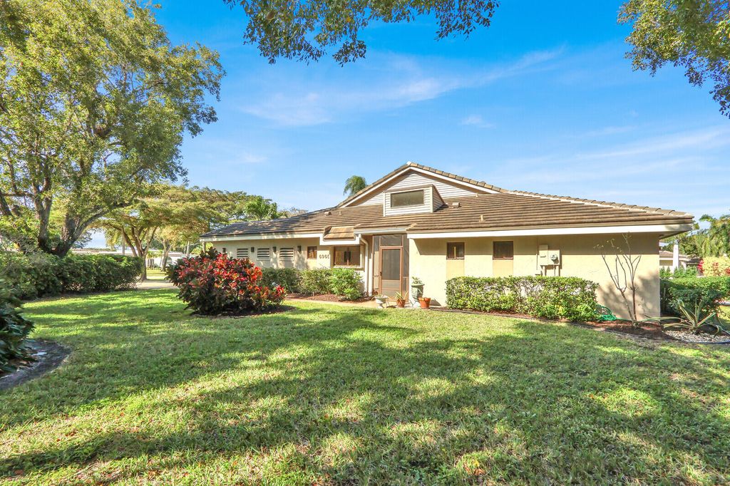 Photo of 6965 Parisian Way, Lake Worth, FL 33467 (MLS # R11161031)