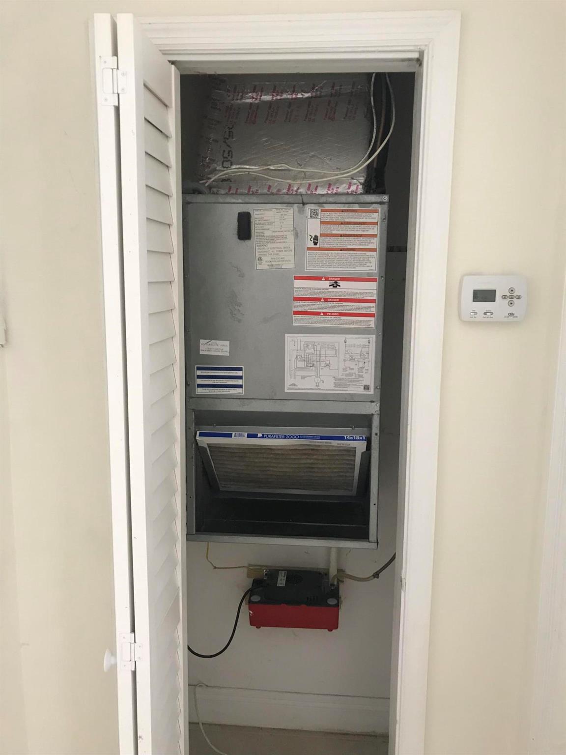 NORTH PALM BCH 3 - Residential Lease