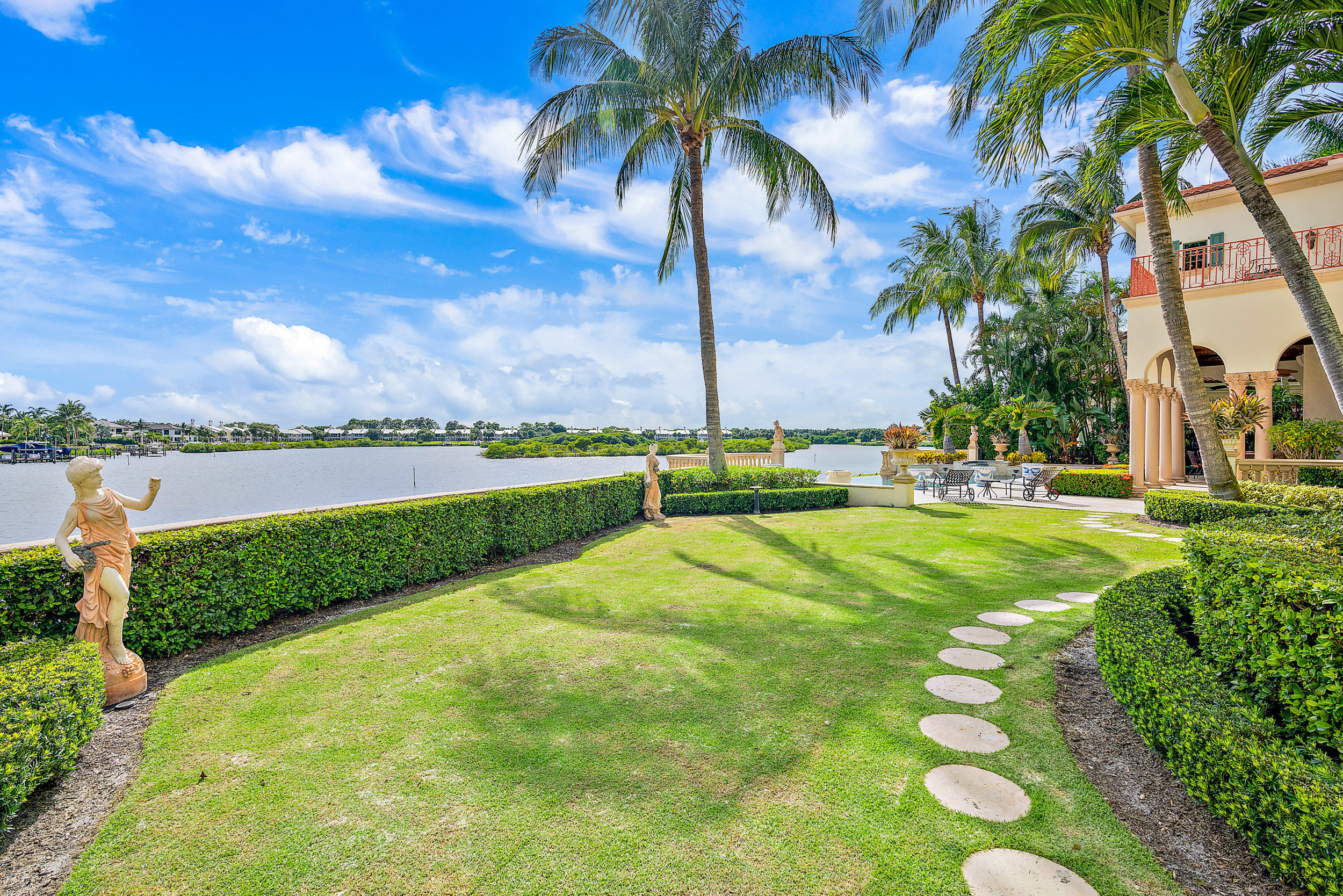 Admirals Cove - Residential