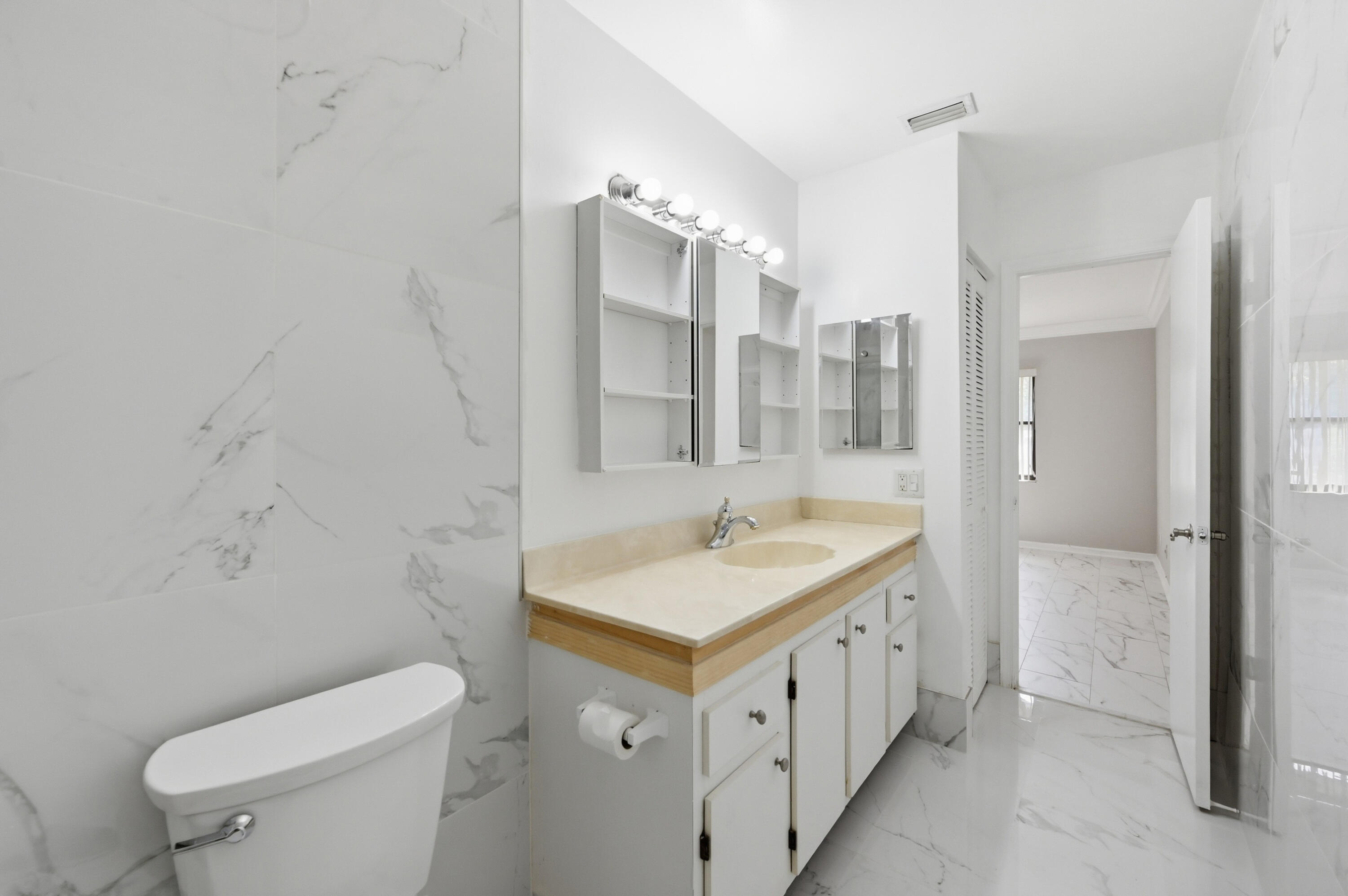 BOCA RIDGE PARK CONDO - Residential Lease