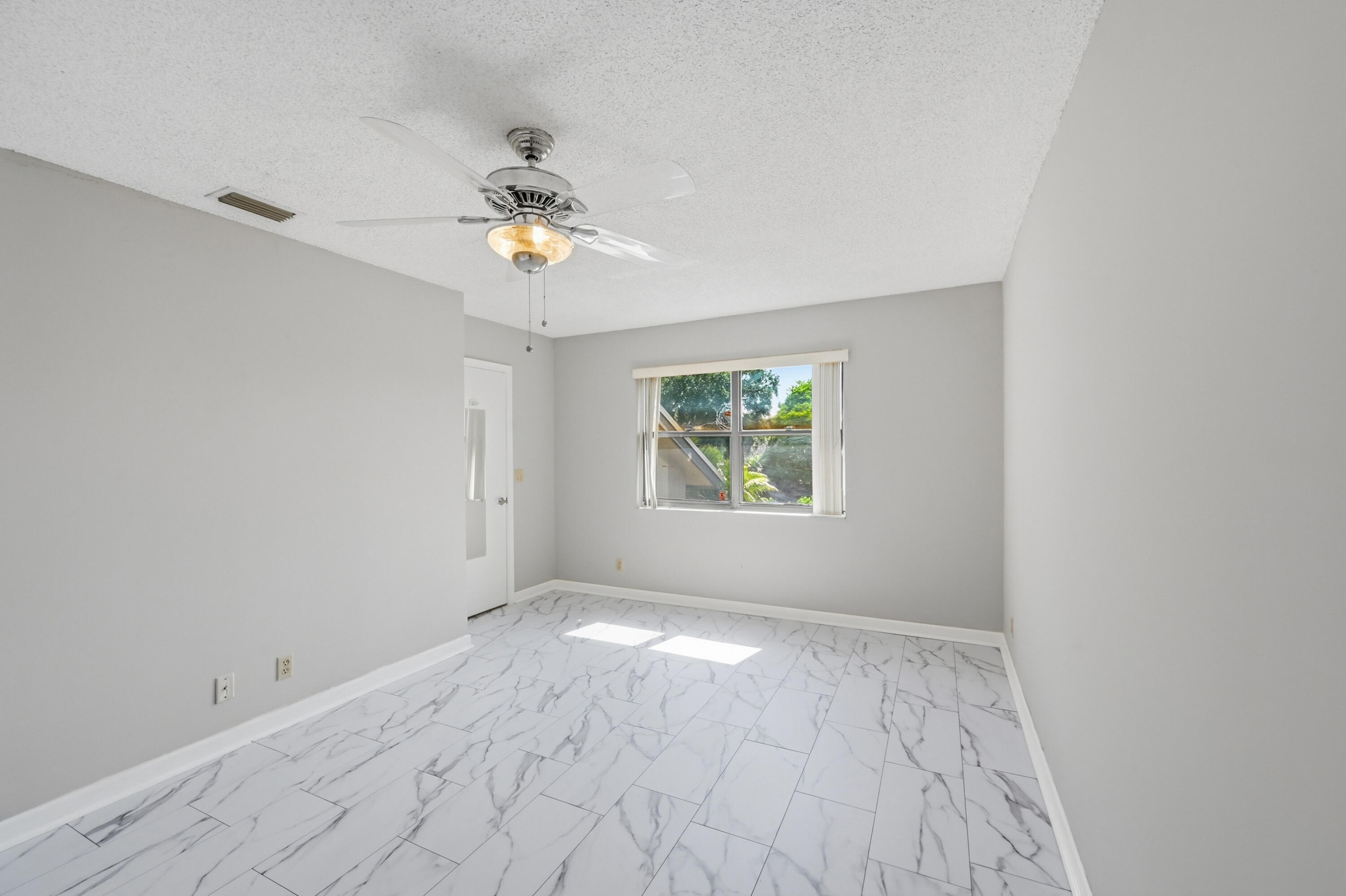 BOCA RIDGE PARK CONDO - Residential Lease