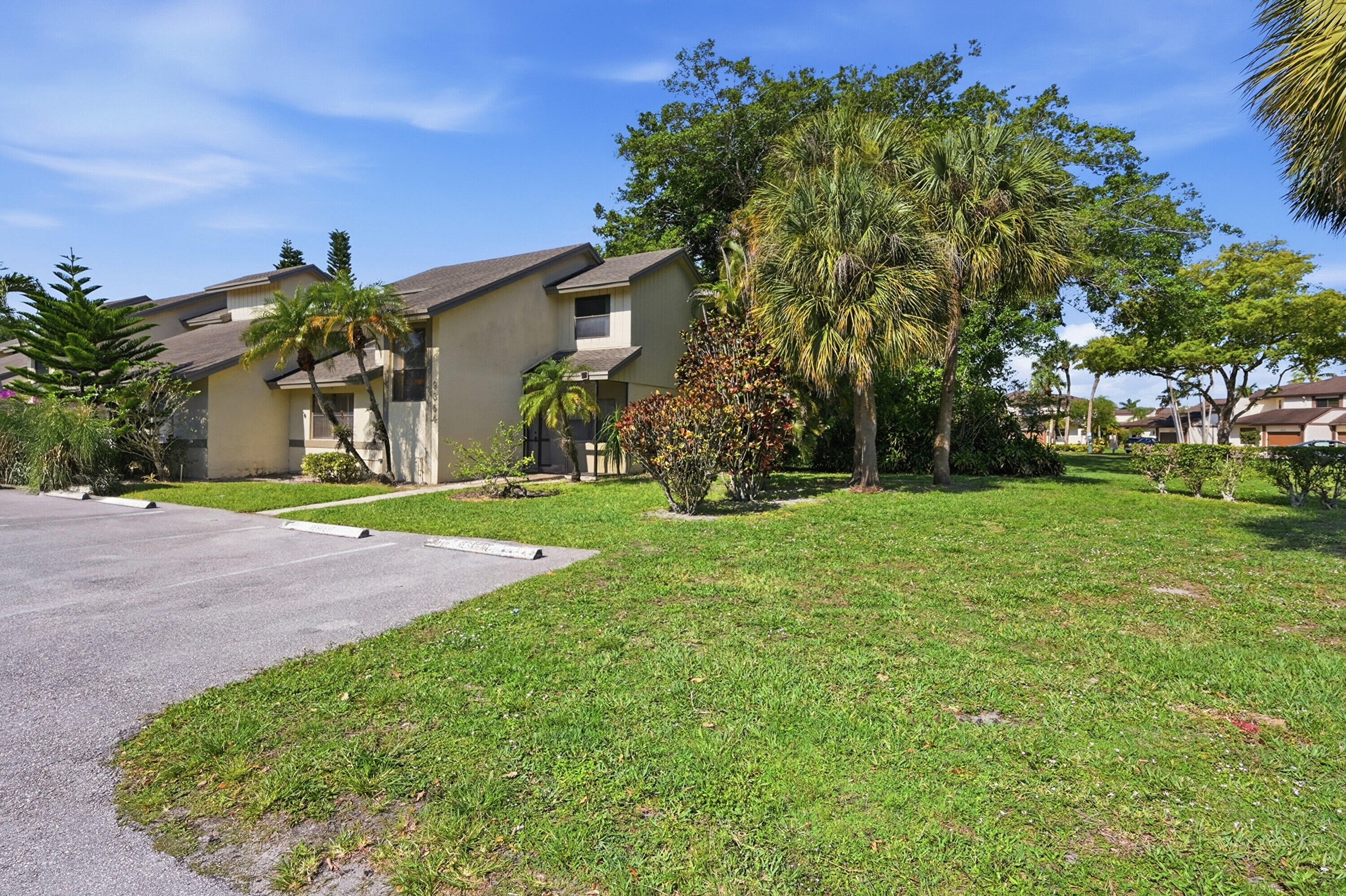 BOCA RIDGE PARK CONDO - Residential Lease