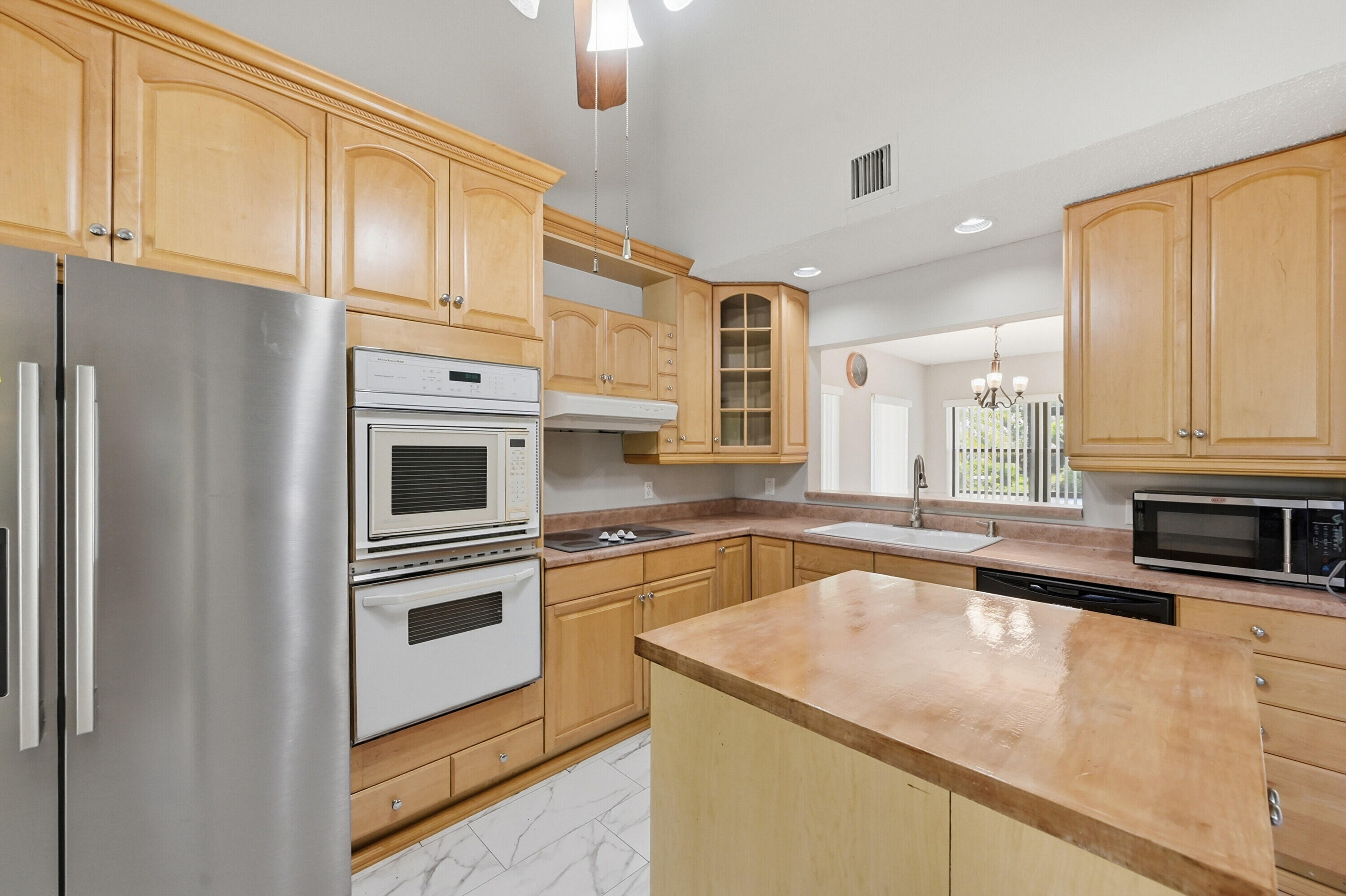 BOCA RIDGE PARK CONDO - Residential Lease