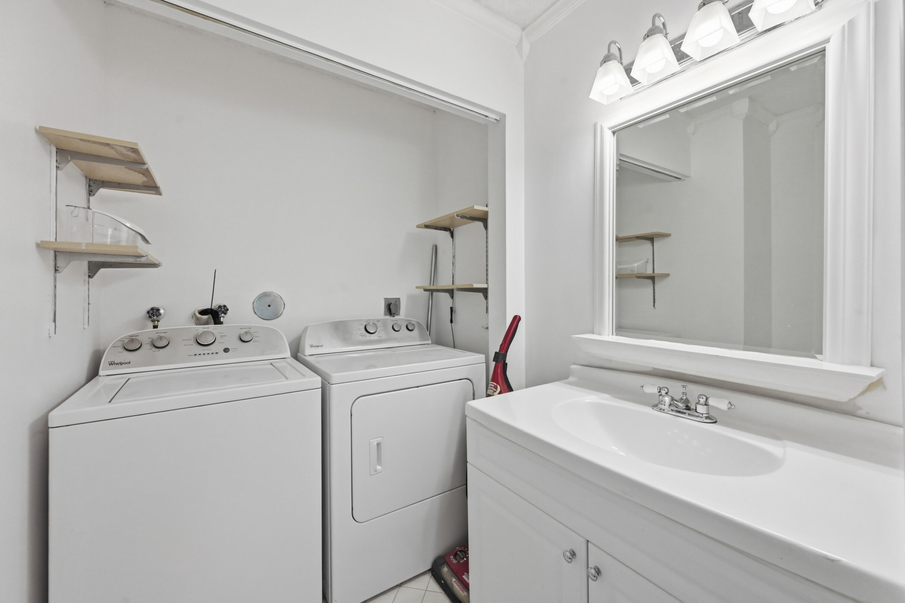 BOCA RIDGE PARK CONDO - Residential Lease