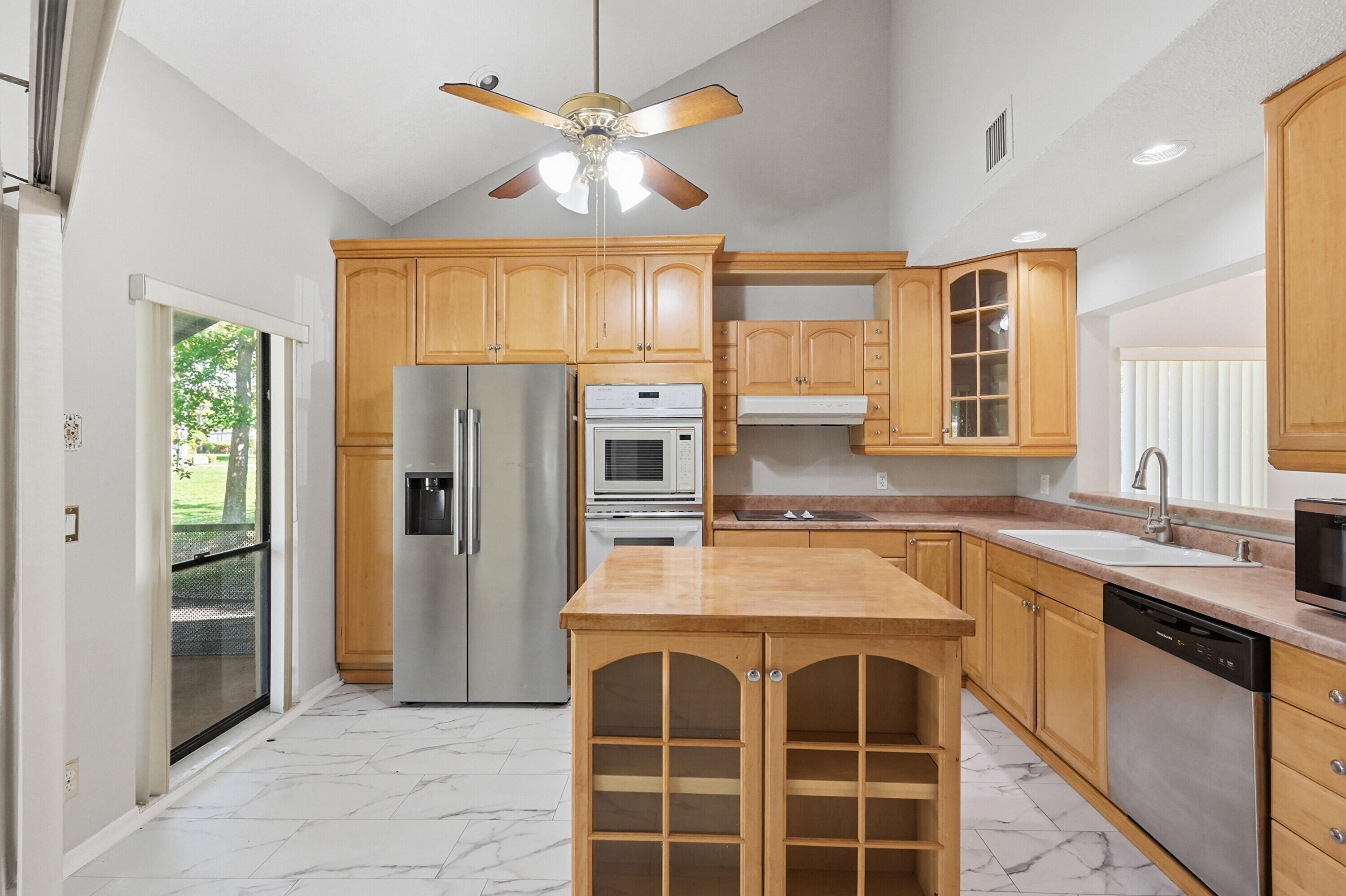 BOCA RIDGE PARK CONDO - Residential Lease