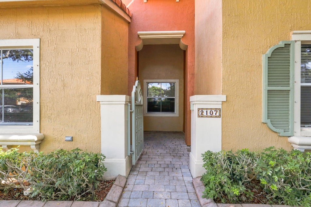 Photo of 2107 Anchor Court, Fort Lauderdale, FL 33312 (MLS # B26063272)