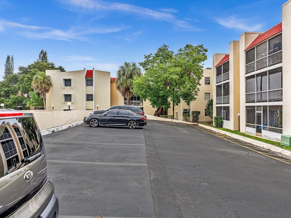 Photo of 616 NW 13th Street #14, Boca Raton, FL 33486 (MLS # R11052984)