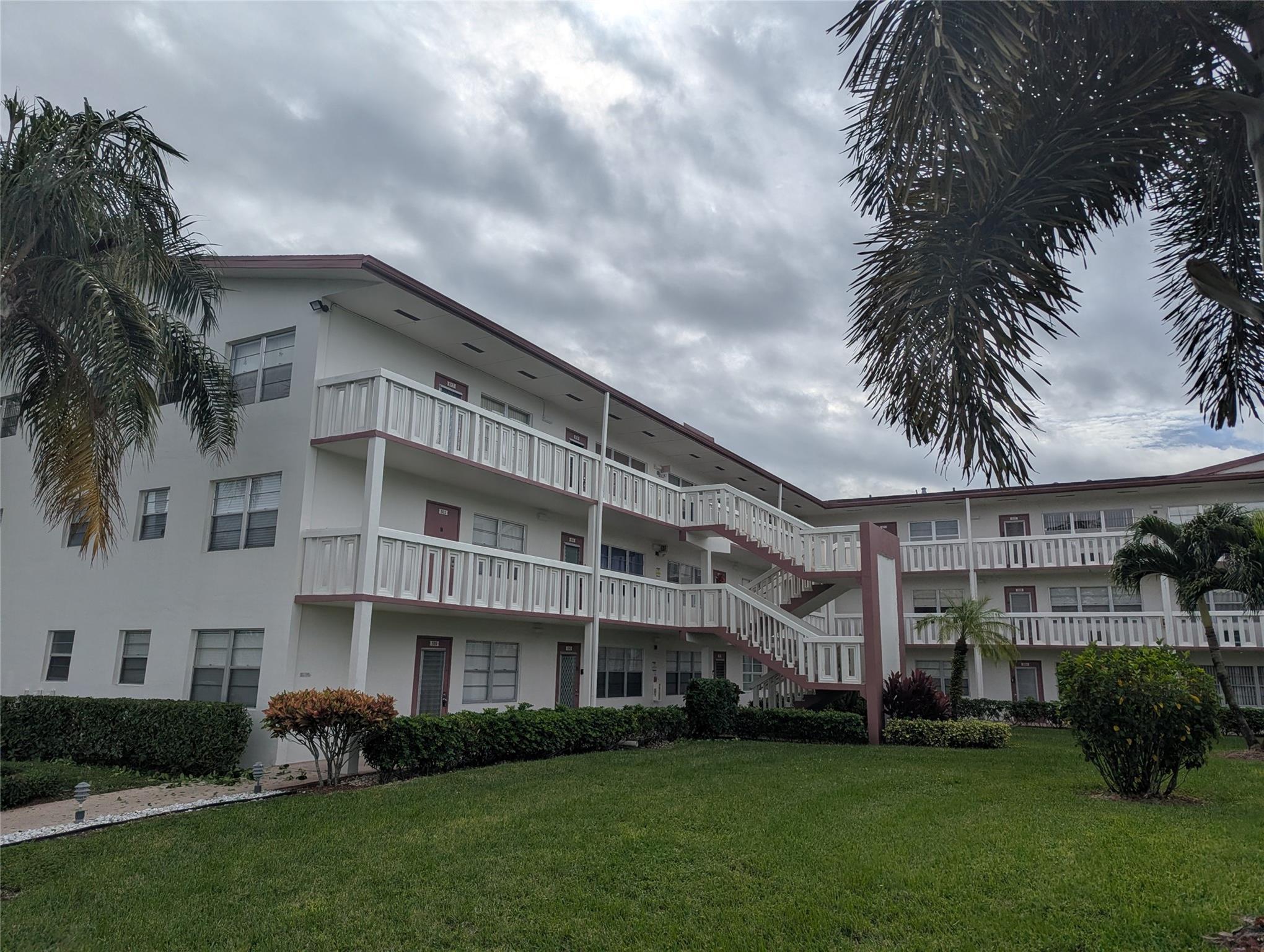 Century Village Fanshaw - Residential Lease