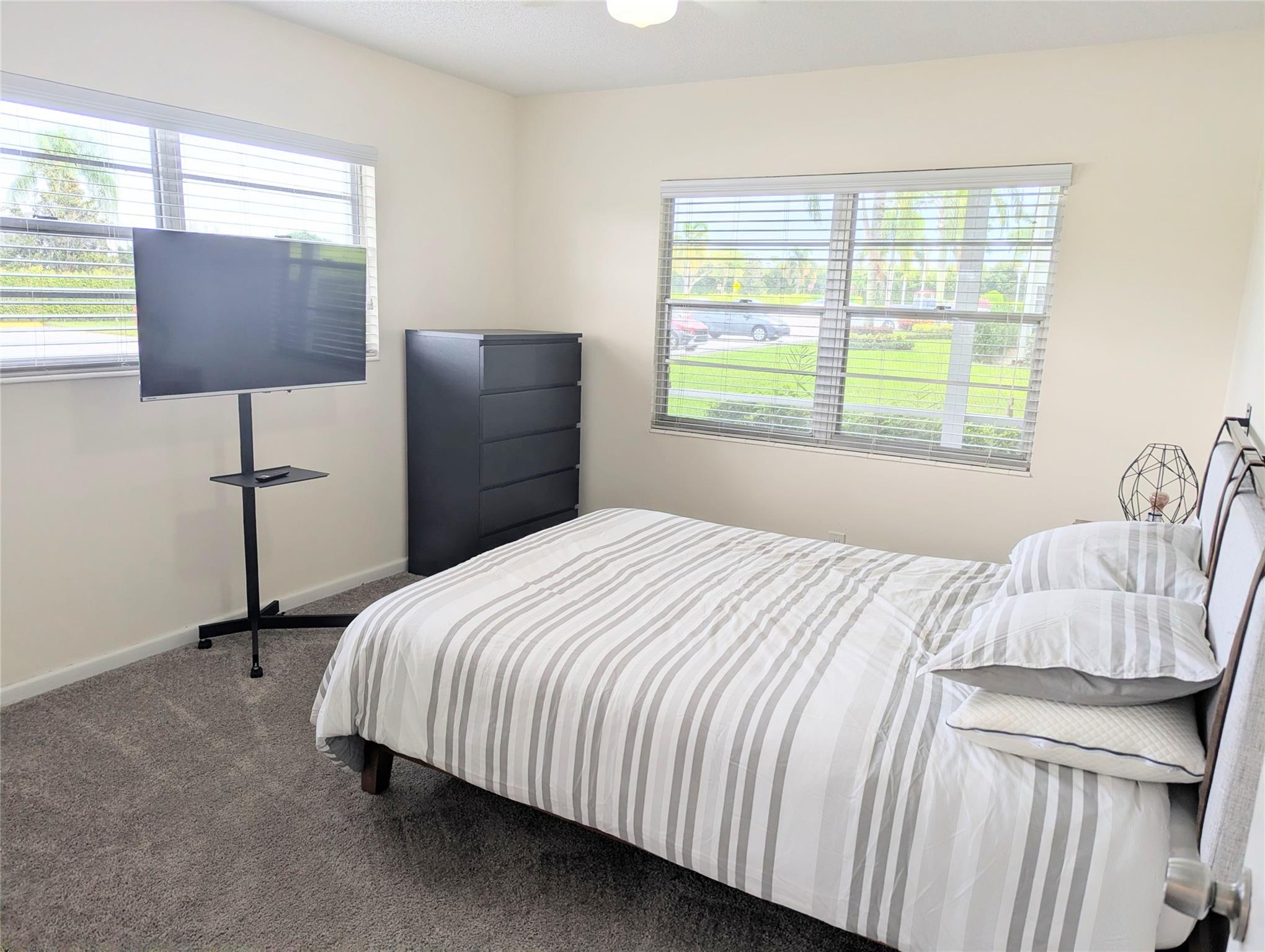 Century Village Fanshaw - Residential Lease