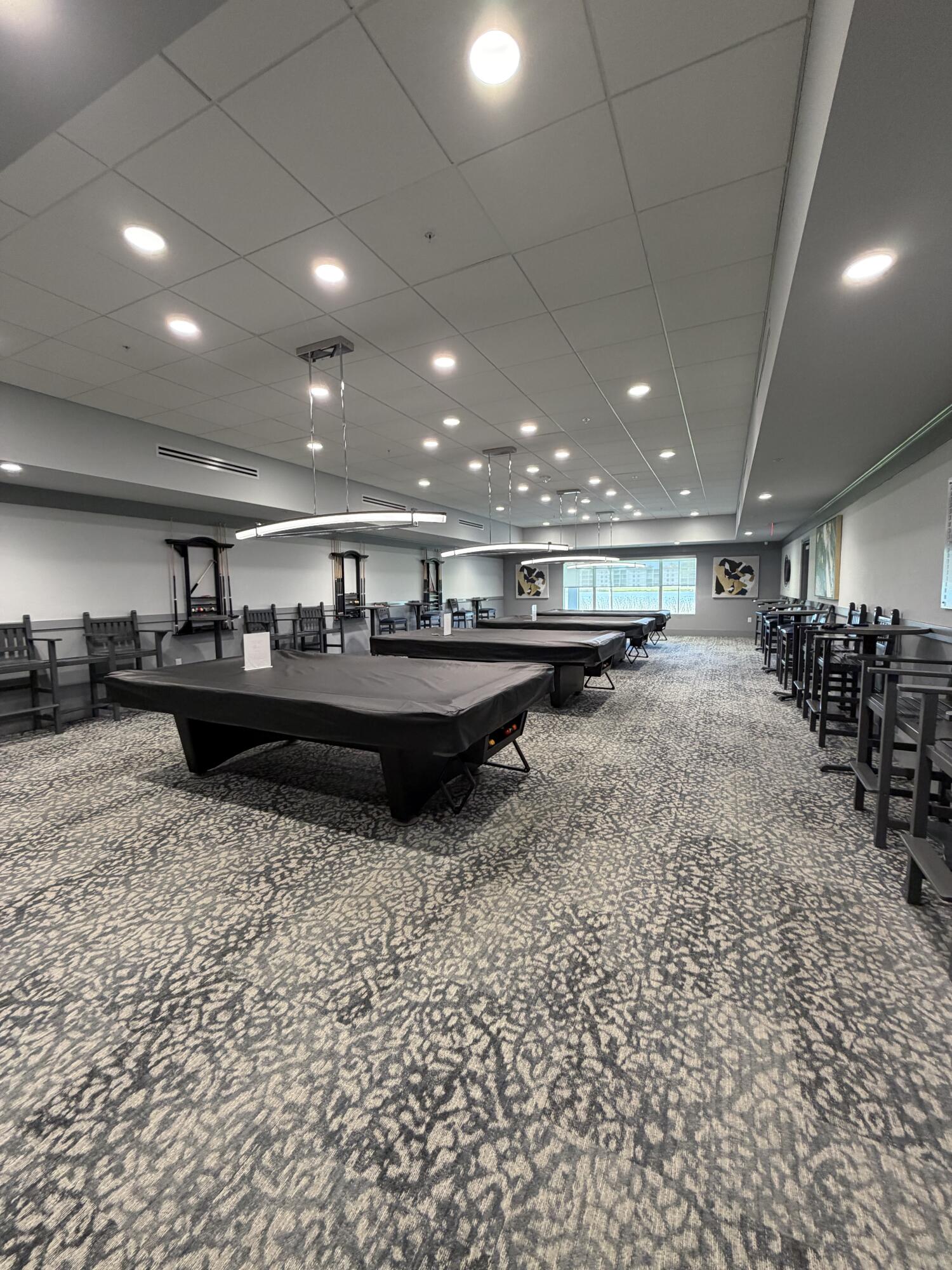 HUNTINGTON POINTE - Residential