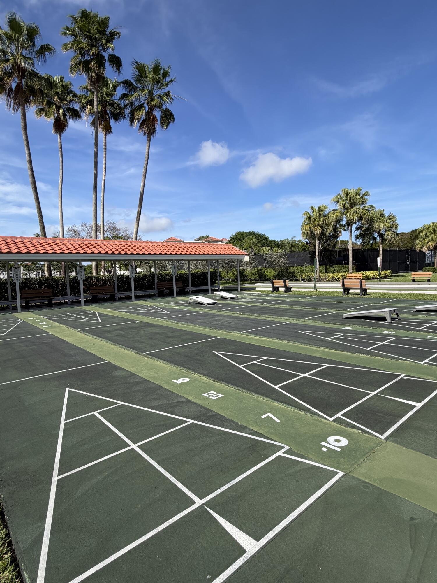 HUNTINGTON POINTE - Residential