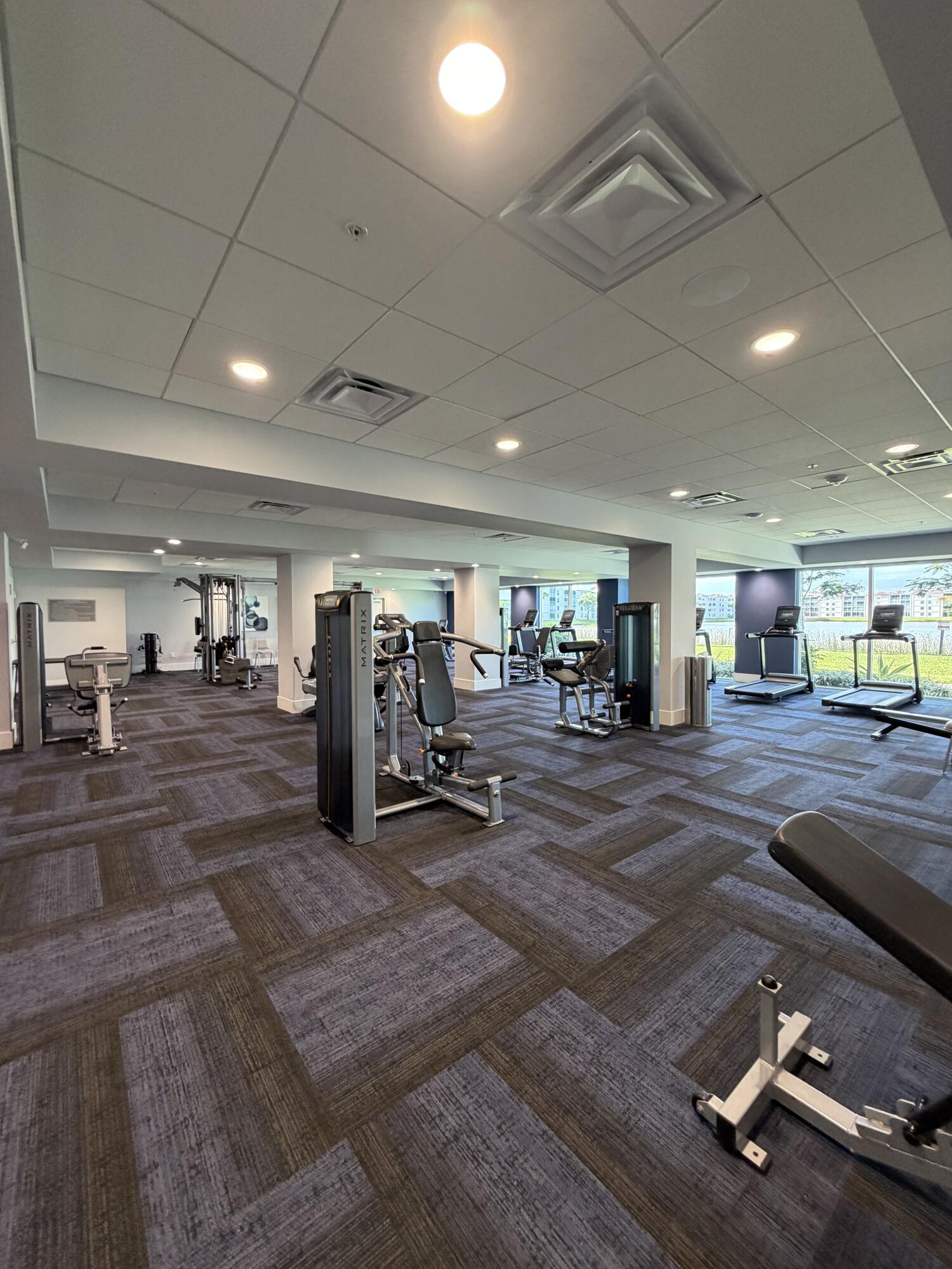 HUNTINGTON POINTE - Residential