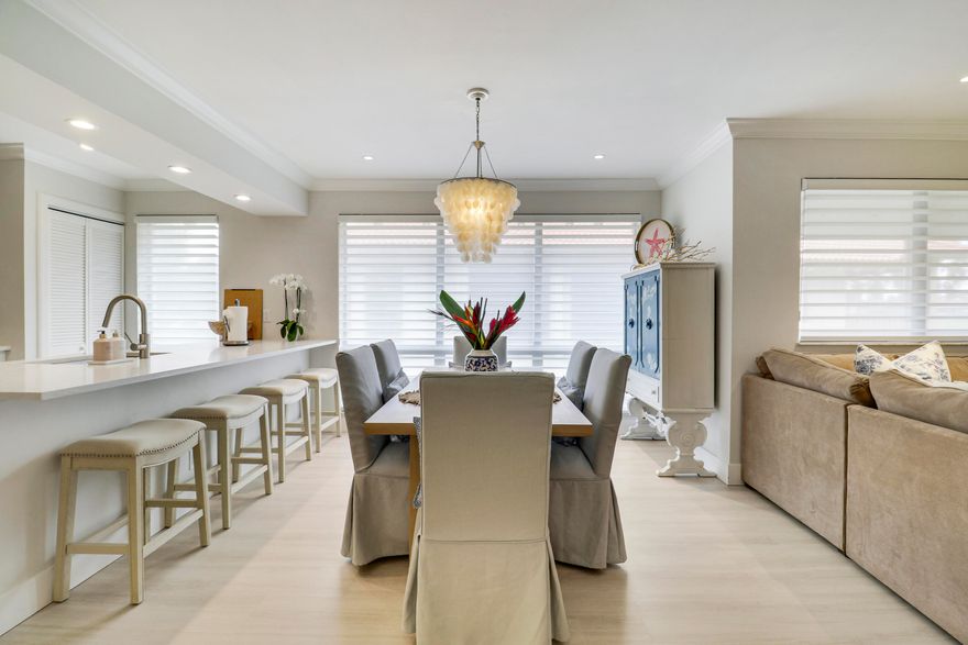 Welcome to your relaxing Palm Beach Gardens retreat, perfect for a comfortable & carefree getaway. This beautifully maintained condo features 2 inviting bedrooms- a spacious primary suite w/ a king bed, a large en-suite bathroom w/ a walk-in shower and ample closet space.  The guest bedroom has 2 queen beds. The guest bathroom includes both a shower & a tub for added flexibility.  Outside the fully screened lanai allows you to unwind with peaceful views of banyan trees & scenic golf  vistas.