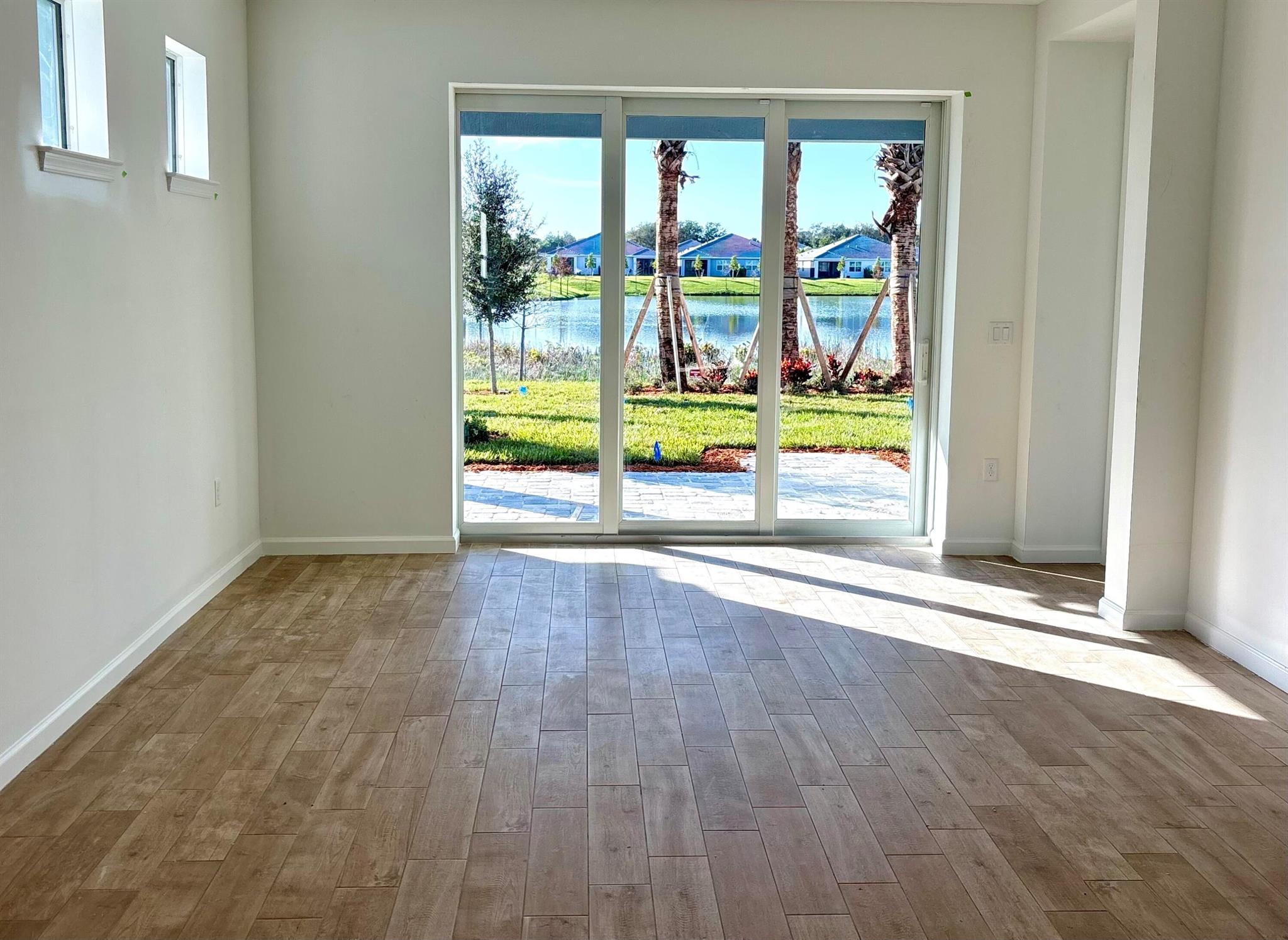 COSTA POINTE - Residential