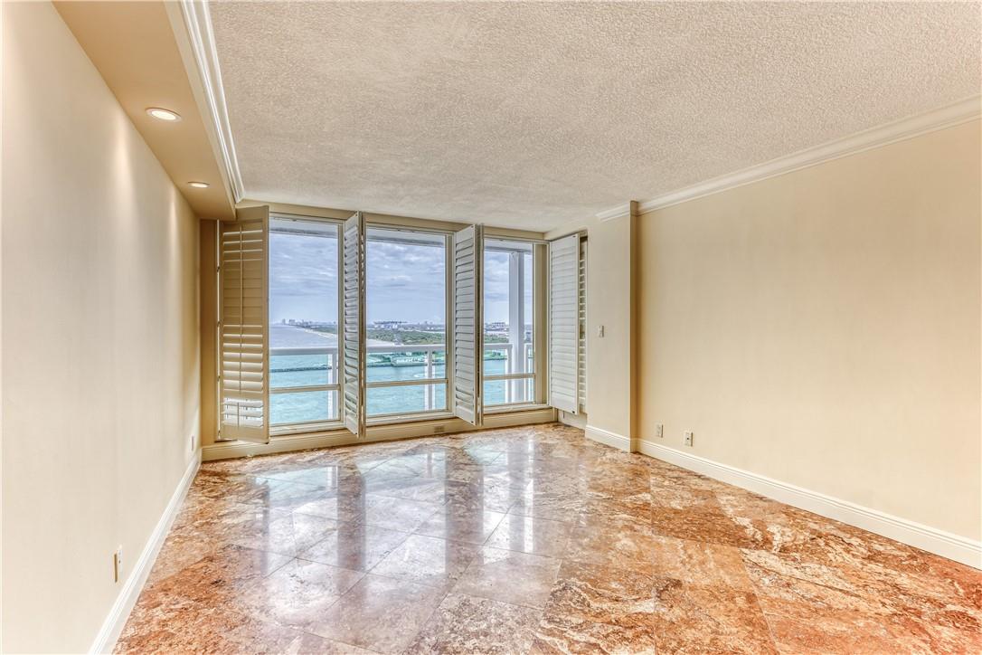 Point of Americas - Residential