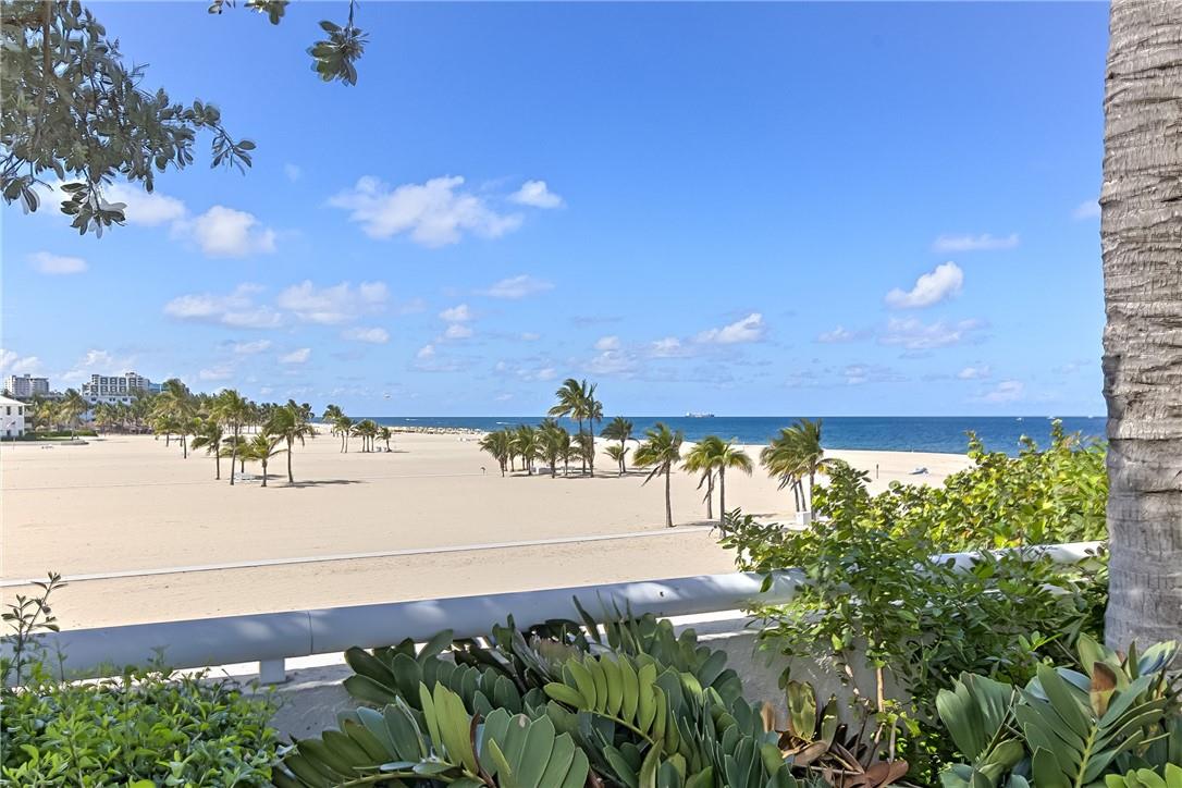 Point of Americas - Residential