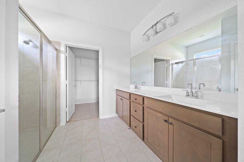 BERRY GROVE - Residential Lease