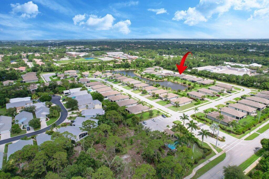 BERRY GROVE - Residential Lease
