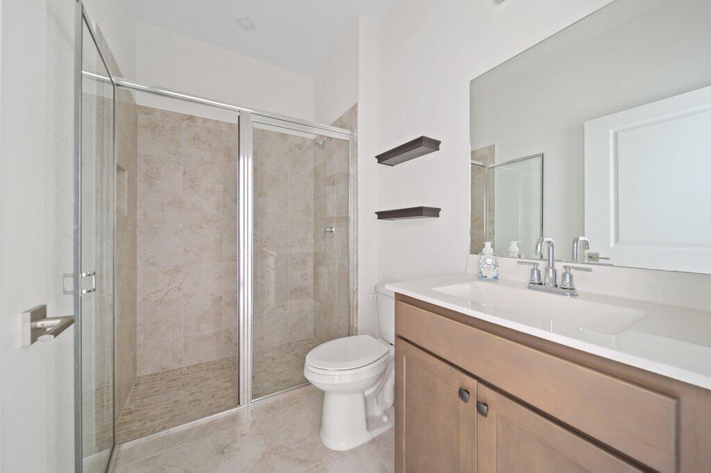 BERRY GROVE - Residential Lease
