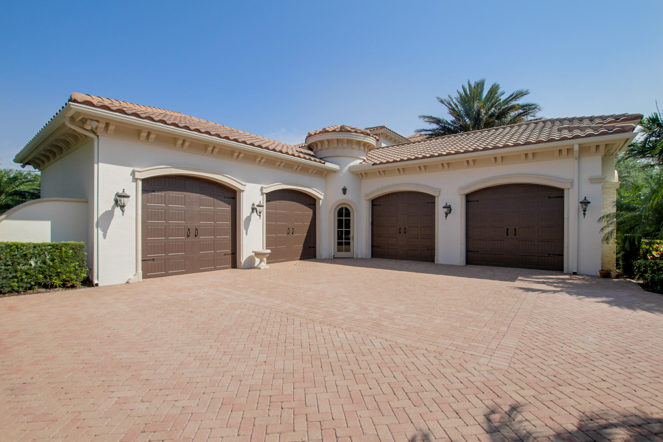 OLD PALM 3 - Residential