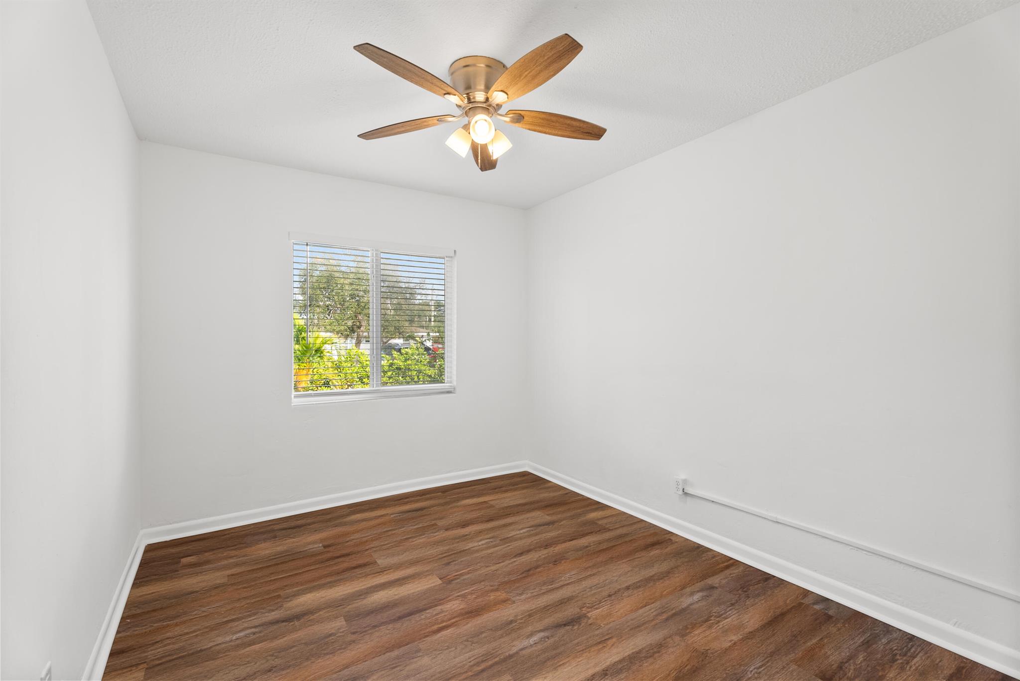 NORTH PALM BCH 3 - Residential Lease