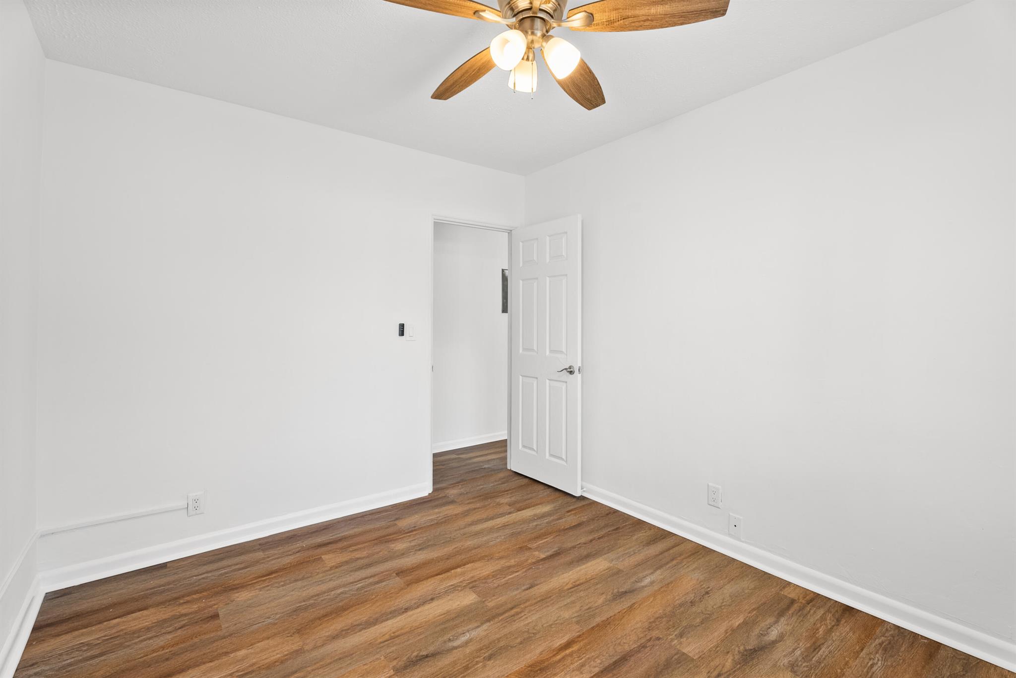 NORTH PALM BCH 3 - Residential Lease