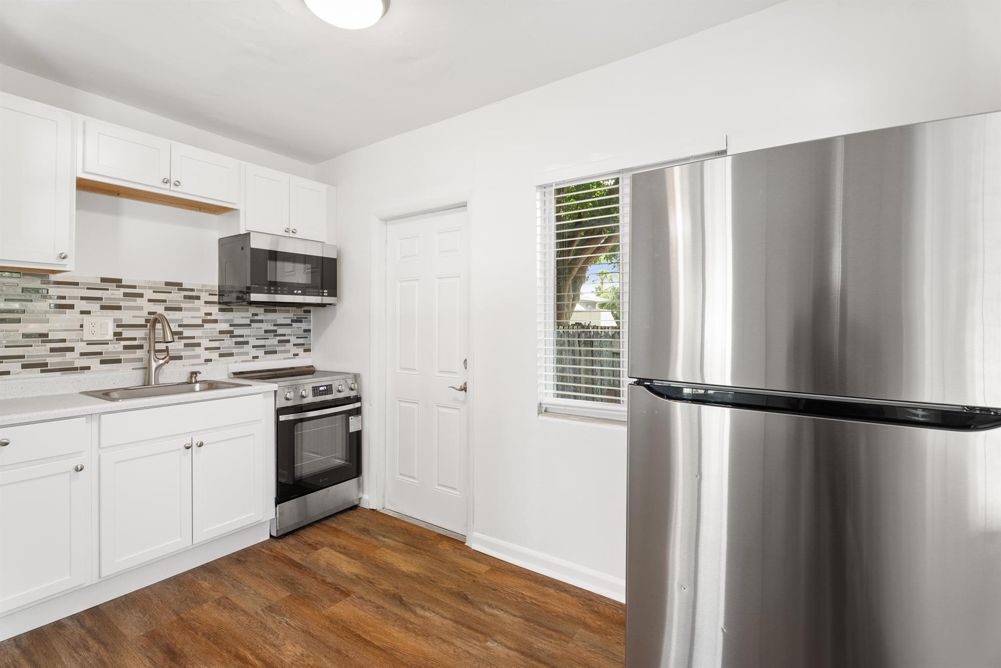 NORTH PALM BCH 3 - Residential Lease