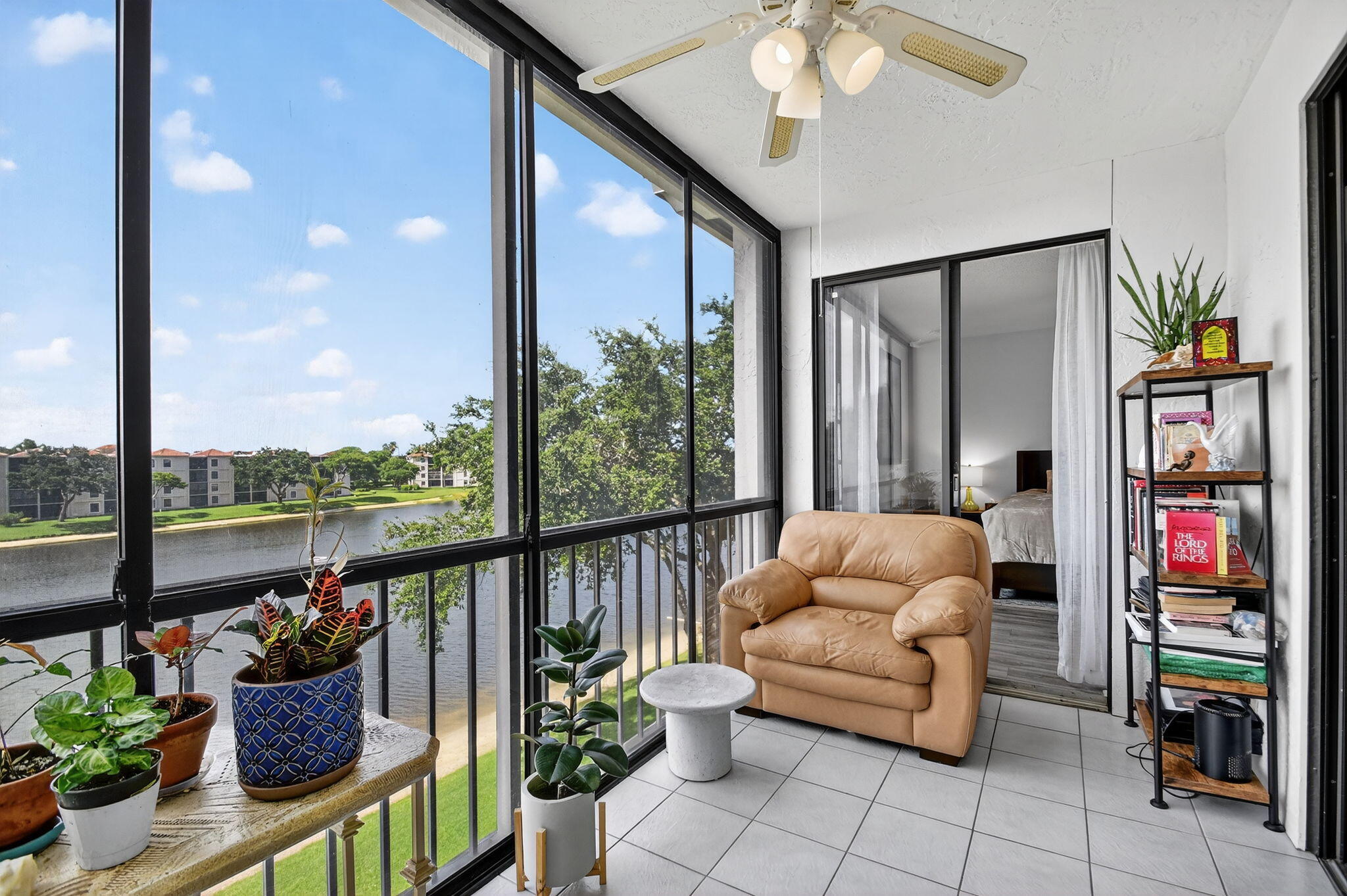 HUNTINGTON POINTE - Residential