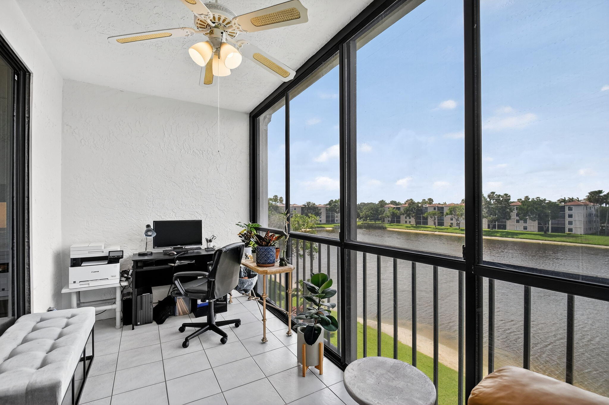 HUNTINGTON POINTE - Residential